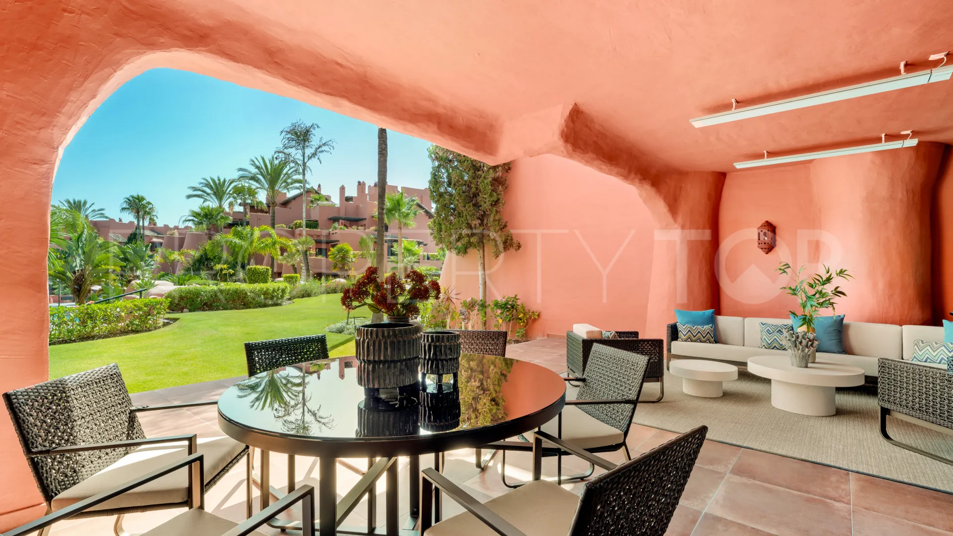 For sale ground floor apartment in Torre Bermeja with 3 bedrooms