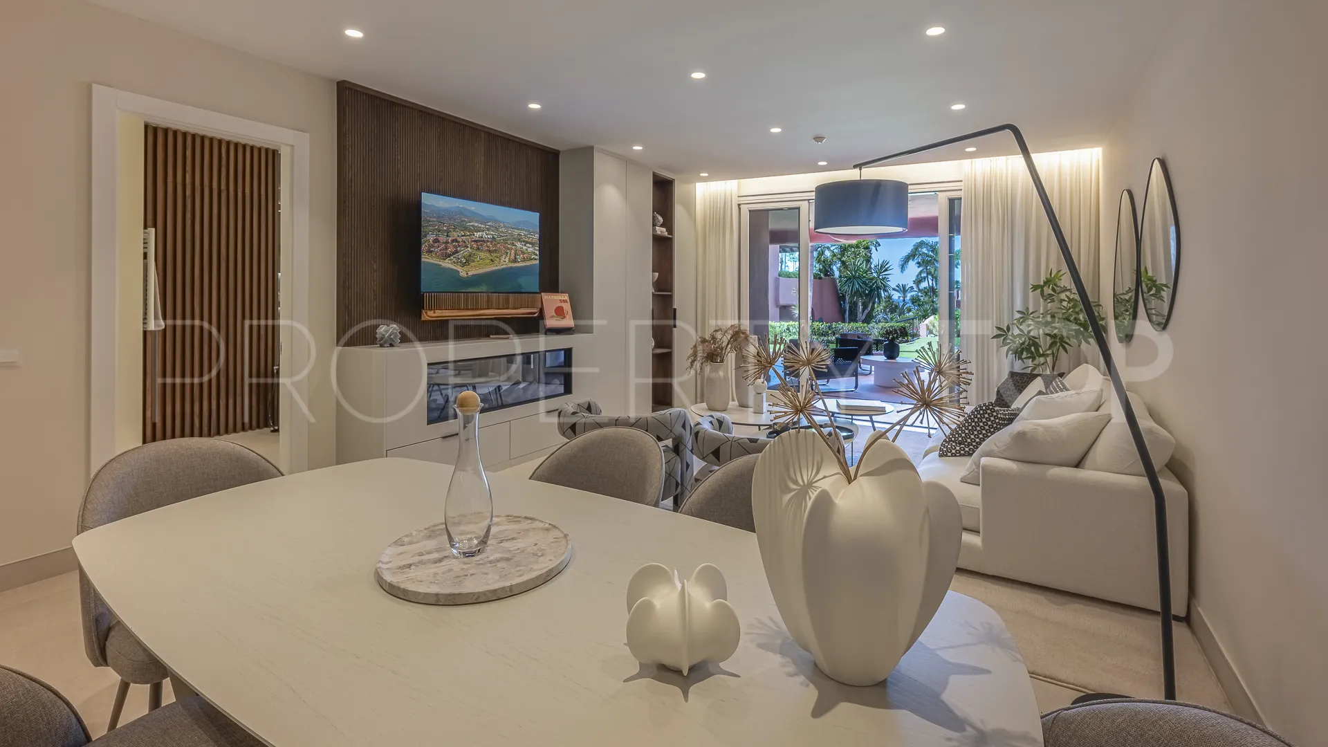 For sale ground floor apartment in Torre Bermeja with 3 bedrooms