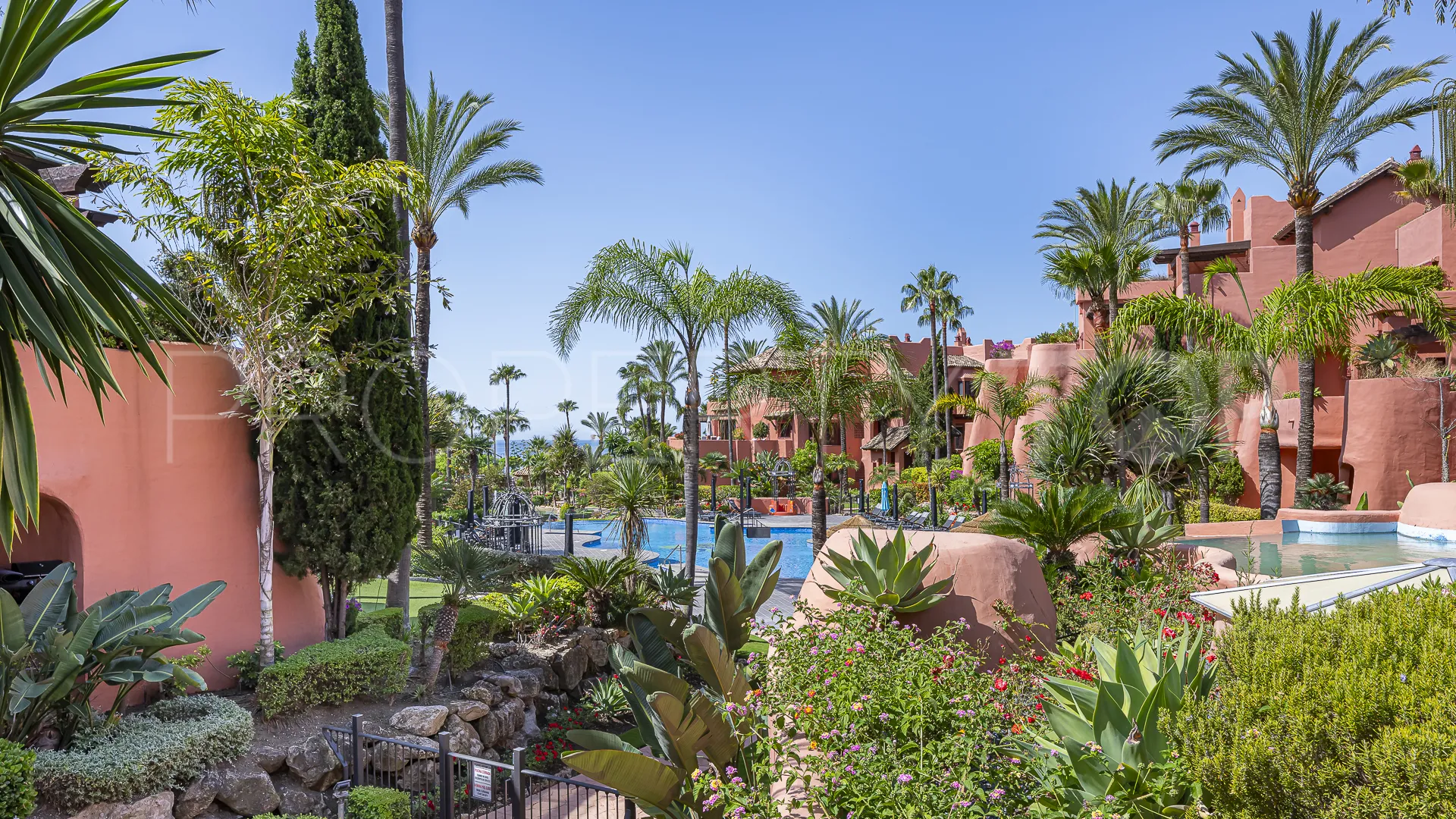For sale ground floor apartment in Torre Bermeja with 3 bedrooms