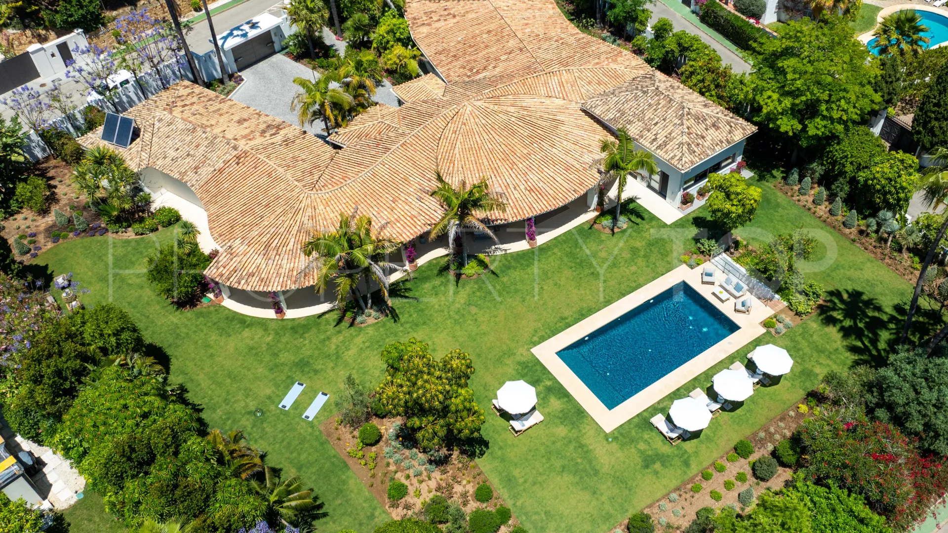 Se vende villa en La Cerquilla con 5 dormitorios