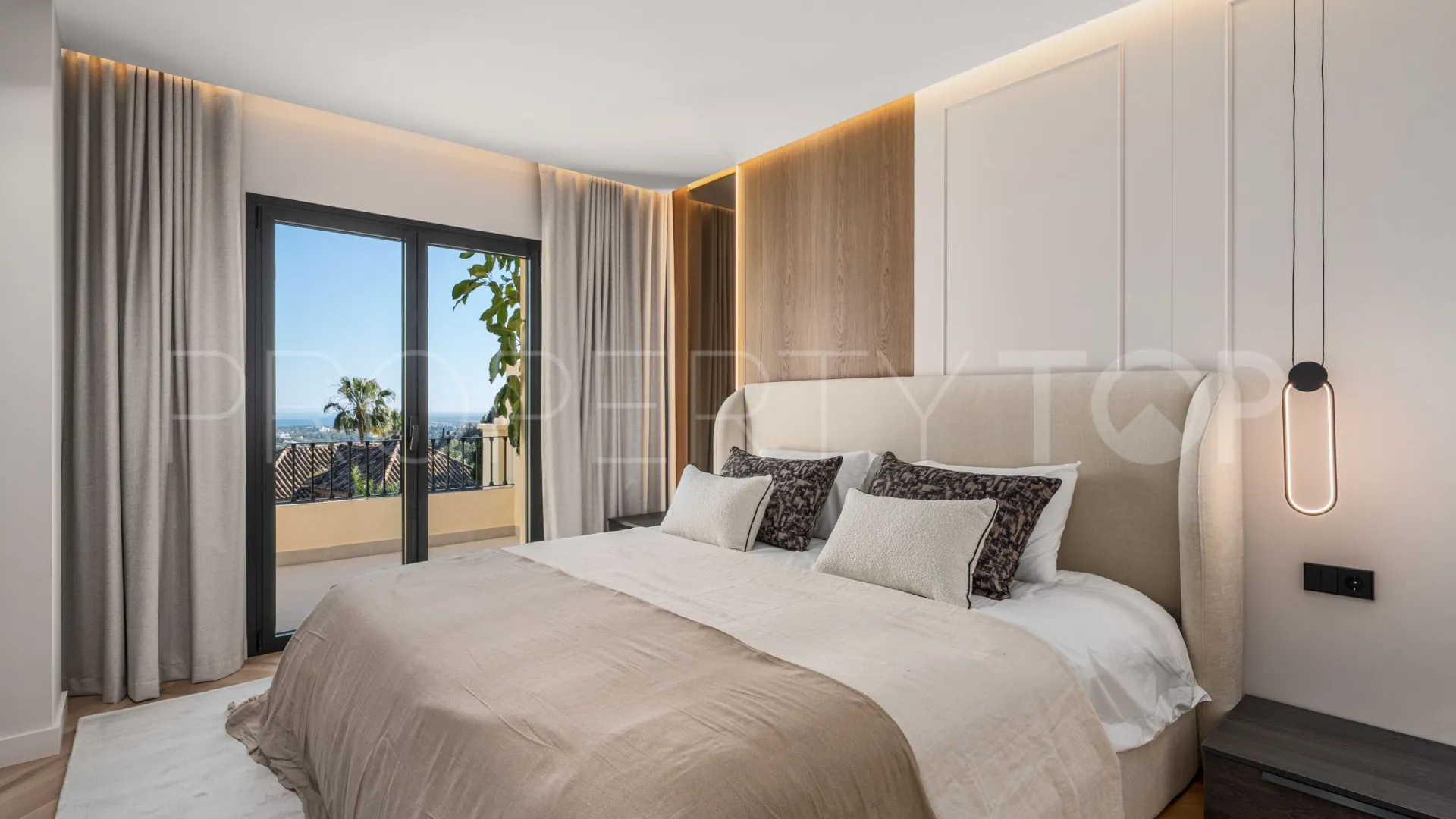 3 bedrooms La Quinta town house for sale