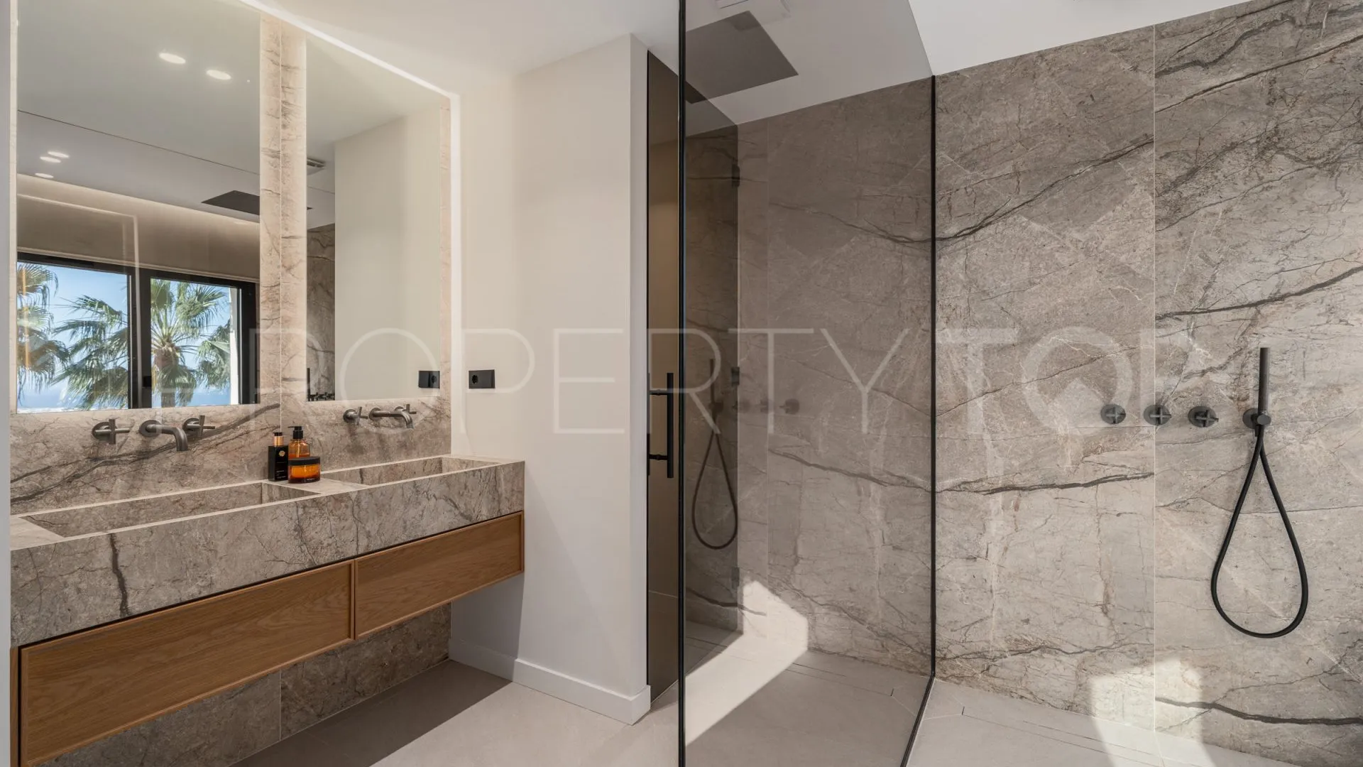 3 bedrooms La Quinta town house for sale