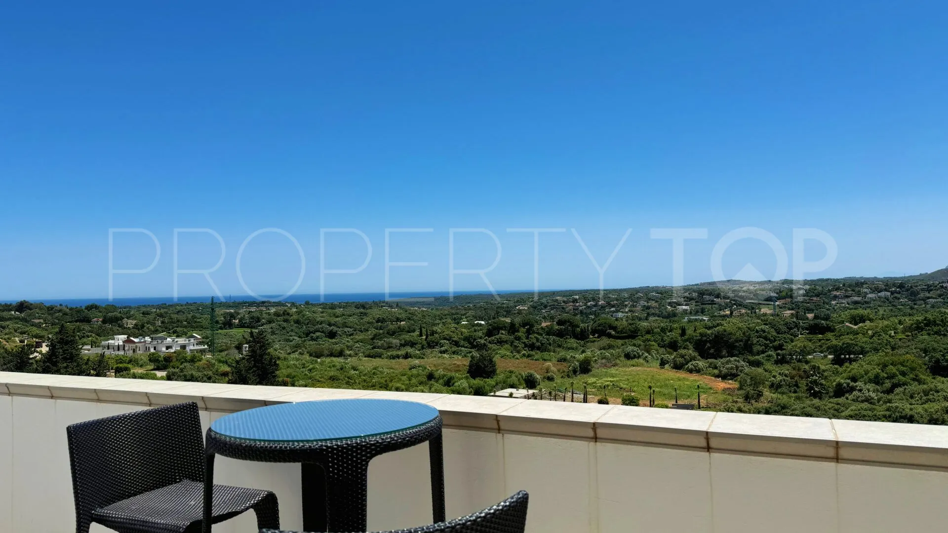 Villa en venta en La Reserva con 5 dormitorios