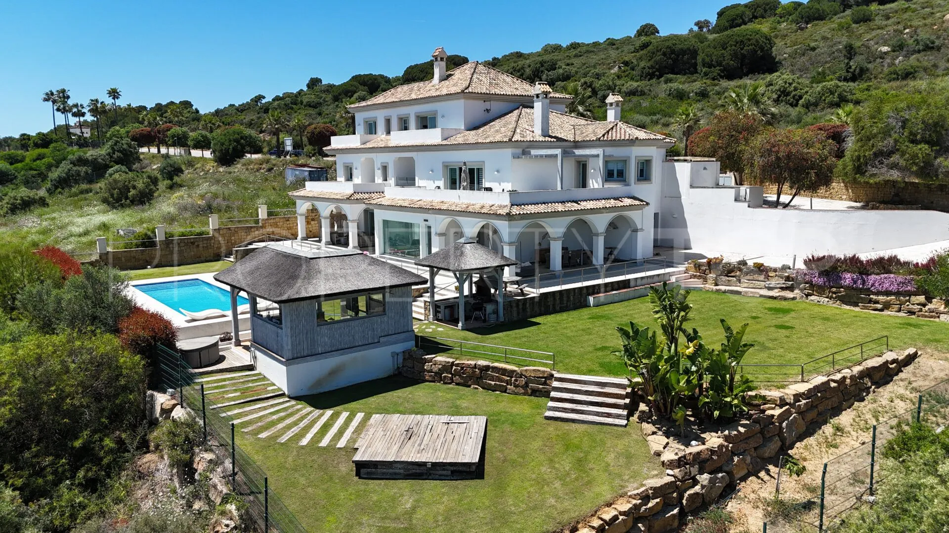 Villa en venta en La Reserva con 5 dormitorios