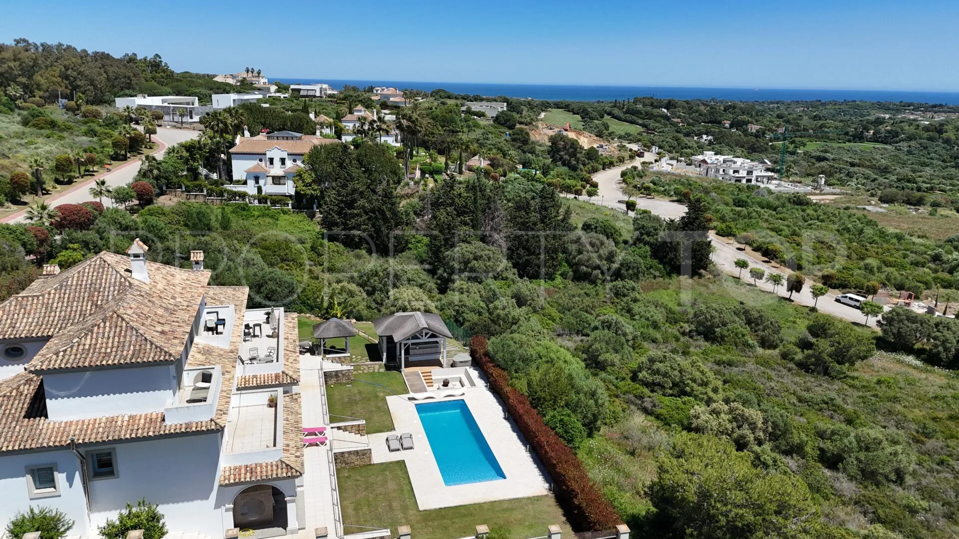 Villa en venta en La Reserva con 5 dormitorios