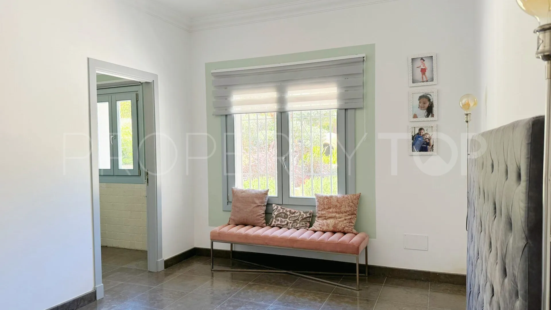 Villa en venta en La Reserva con 5 dormitorios