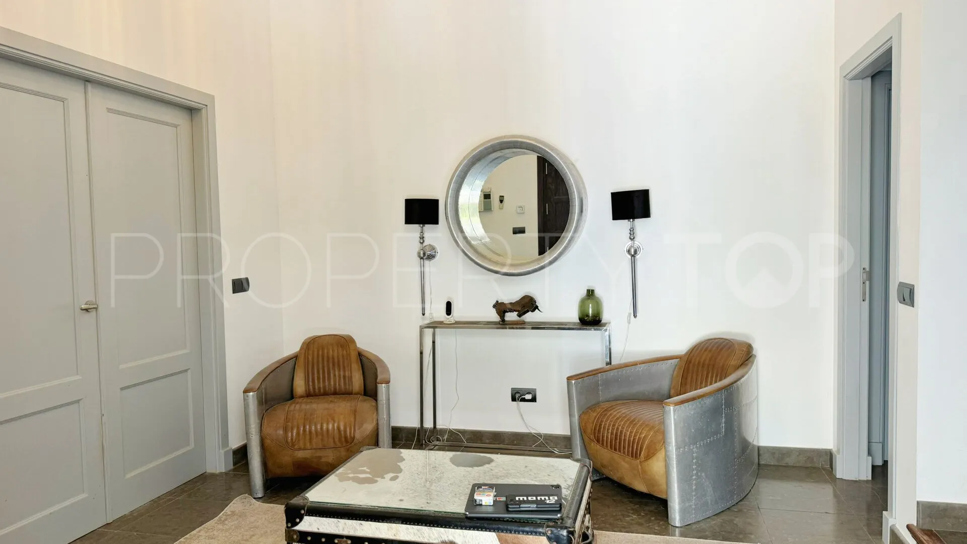 Villa en venta en La Reserva con 5 dormitorios