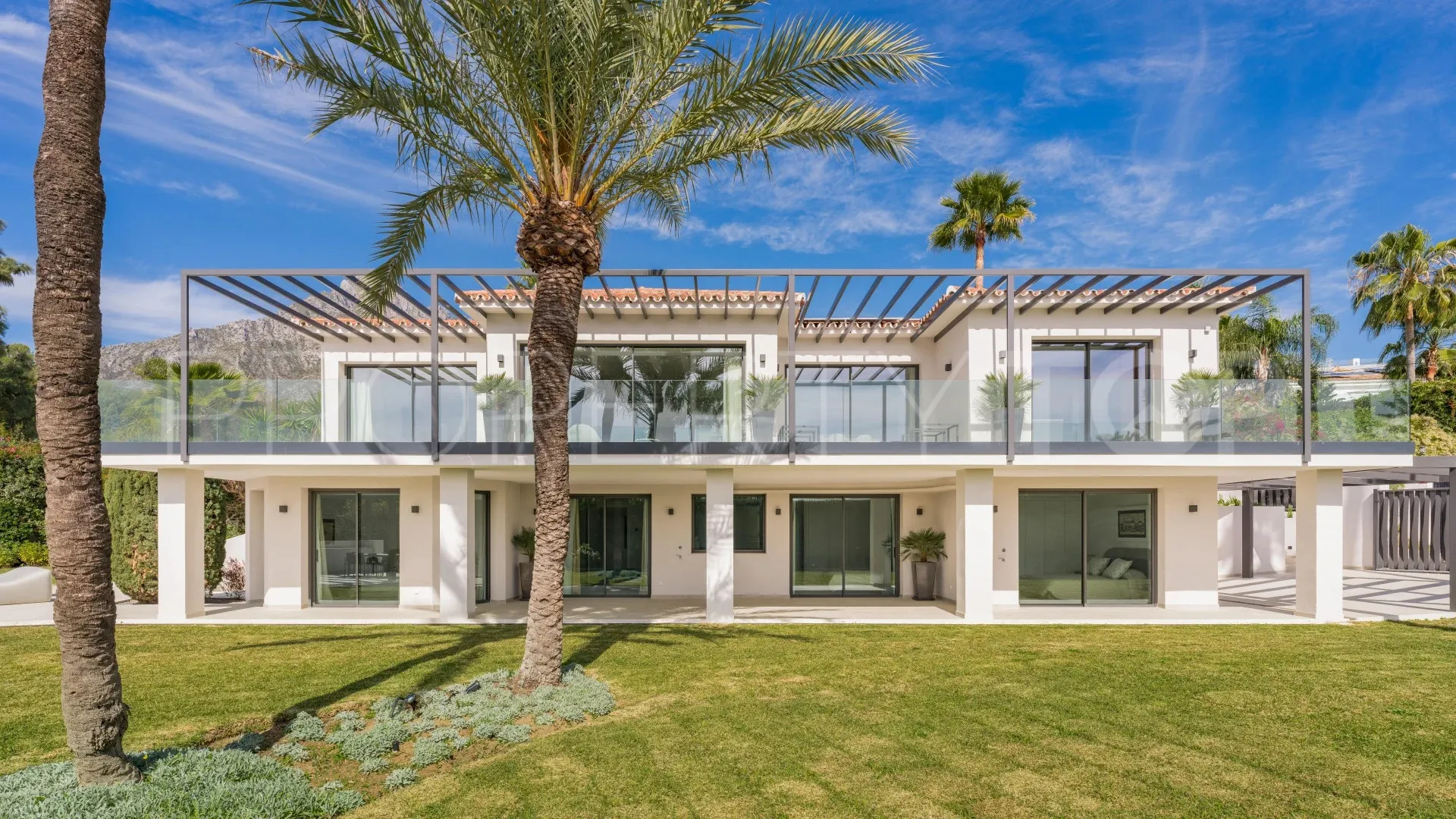 5 bedrooms villa for sale in Nagüeles