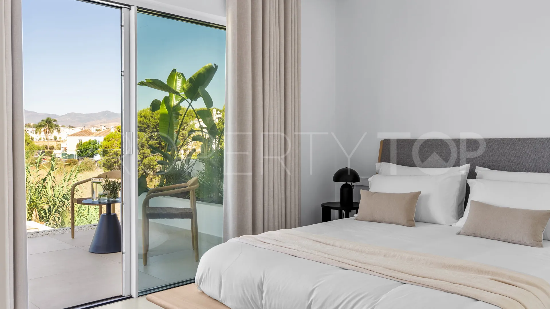 Villa a la venta en Nueva Andalucia