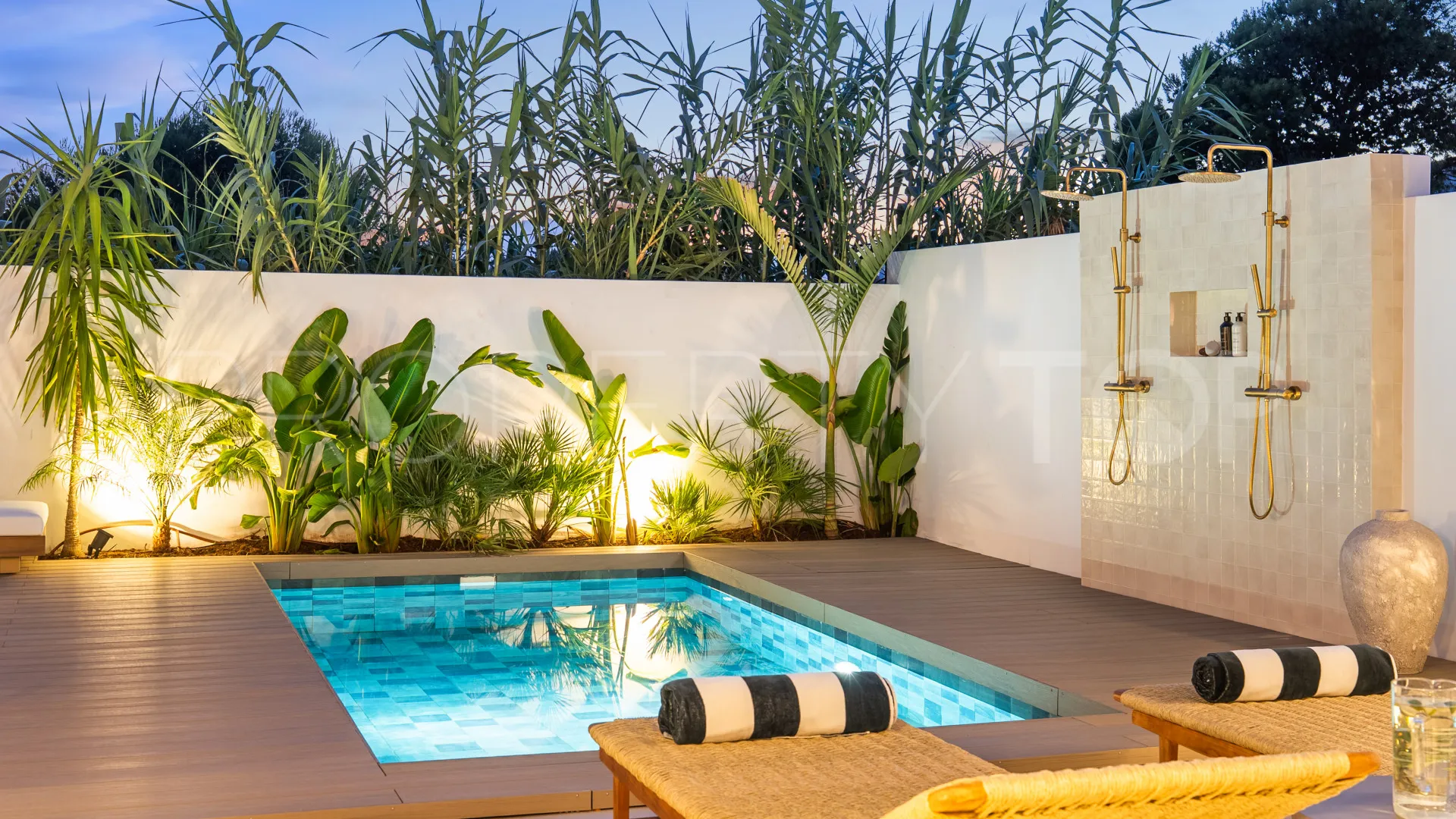 Villa a la venta en Nueva Andalucia