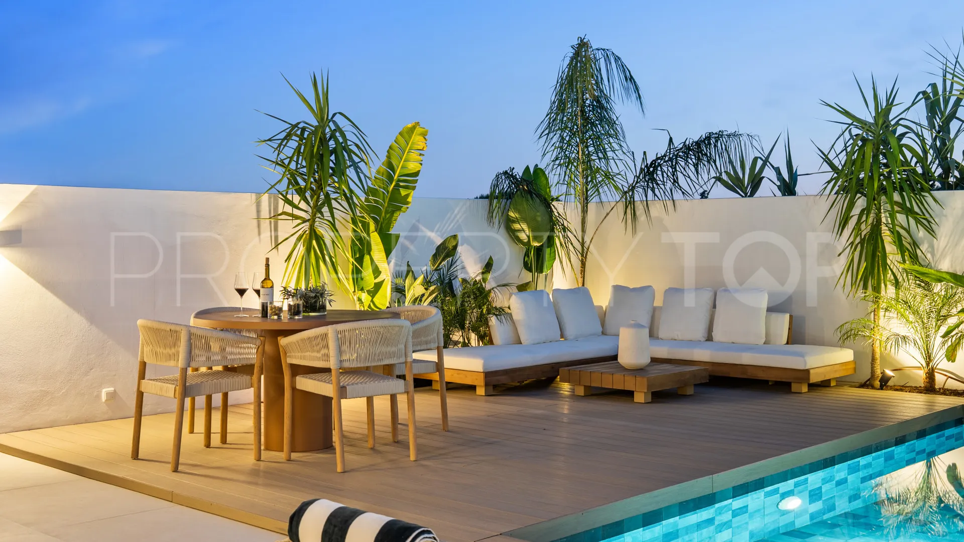 Villa a la venta en Nueva Andalucia