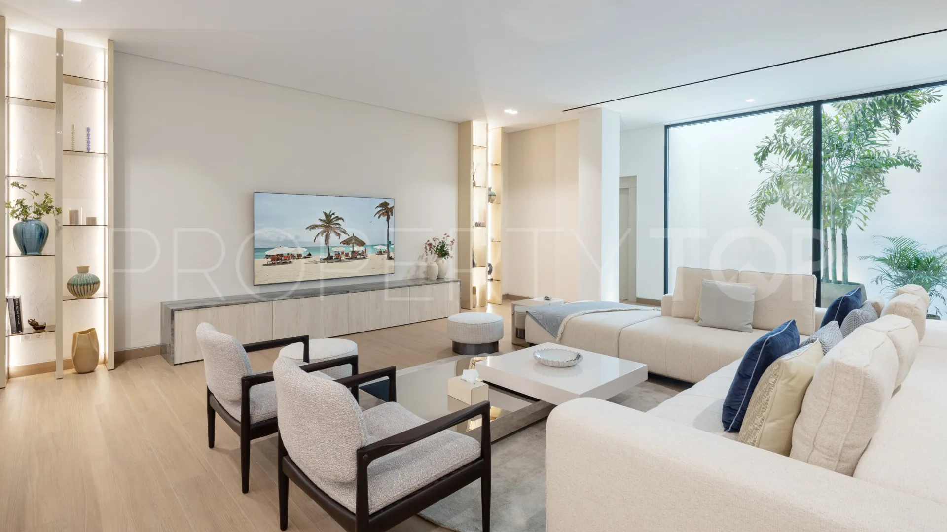Buy 6 bedrooms villa in Los Flamingos