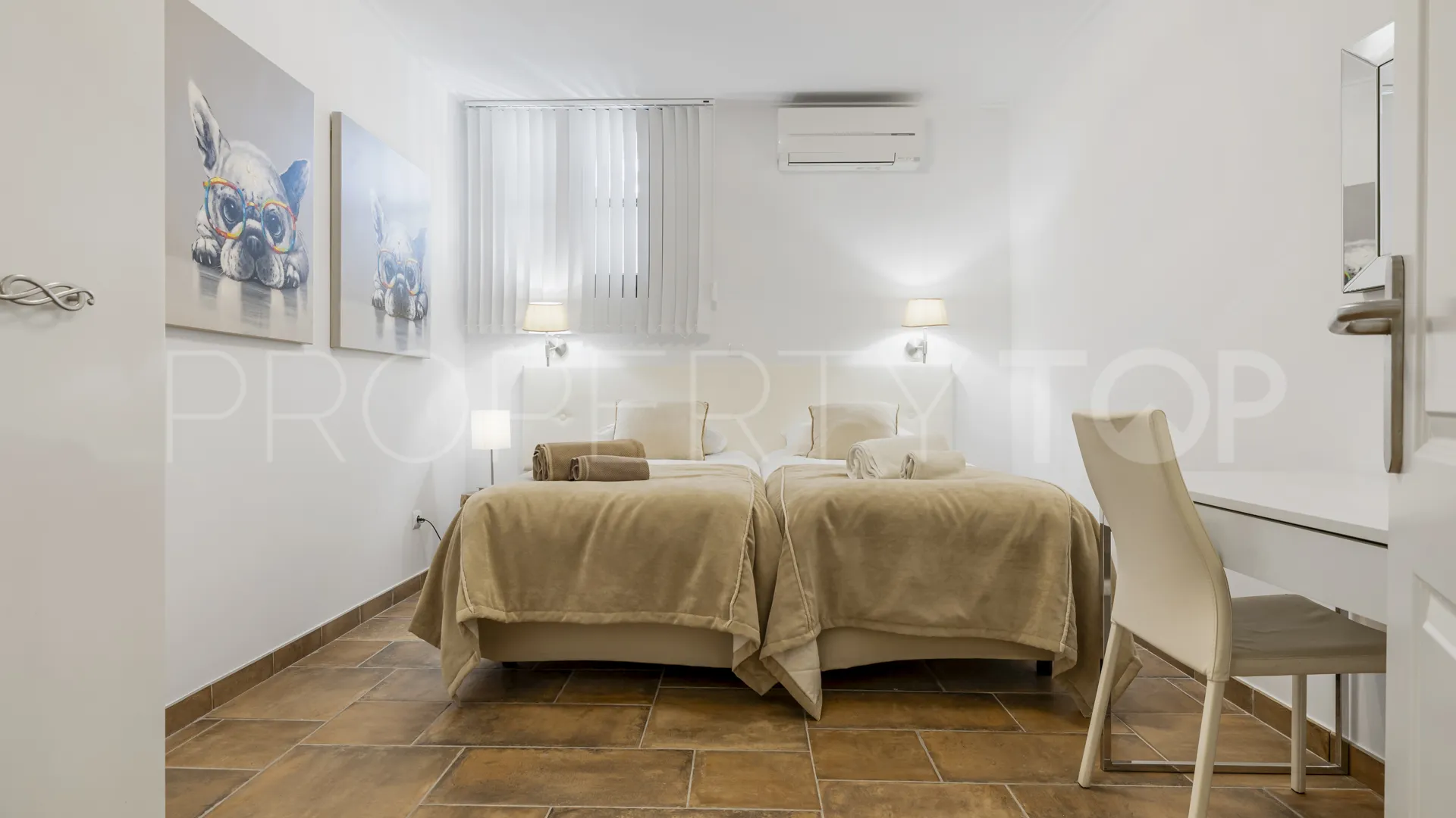5 bedrooms town house for sale in La Heredia