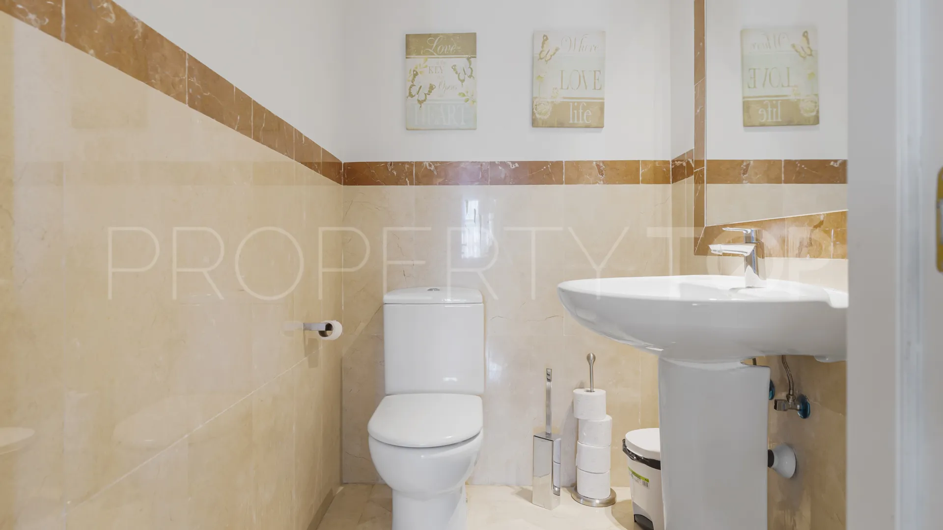5 bedrooms town house for sale in La Heredia