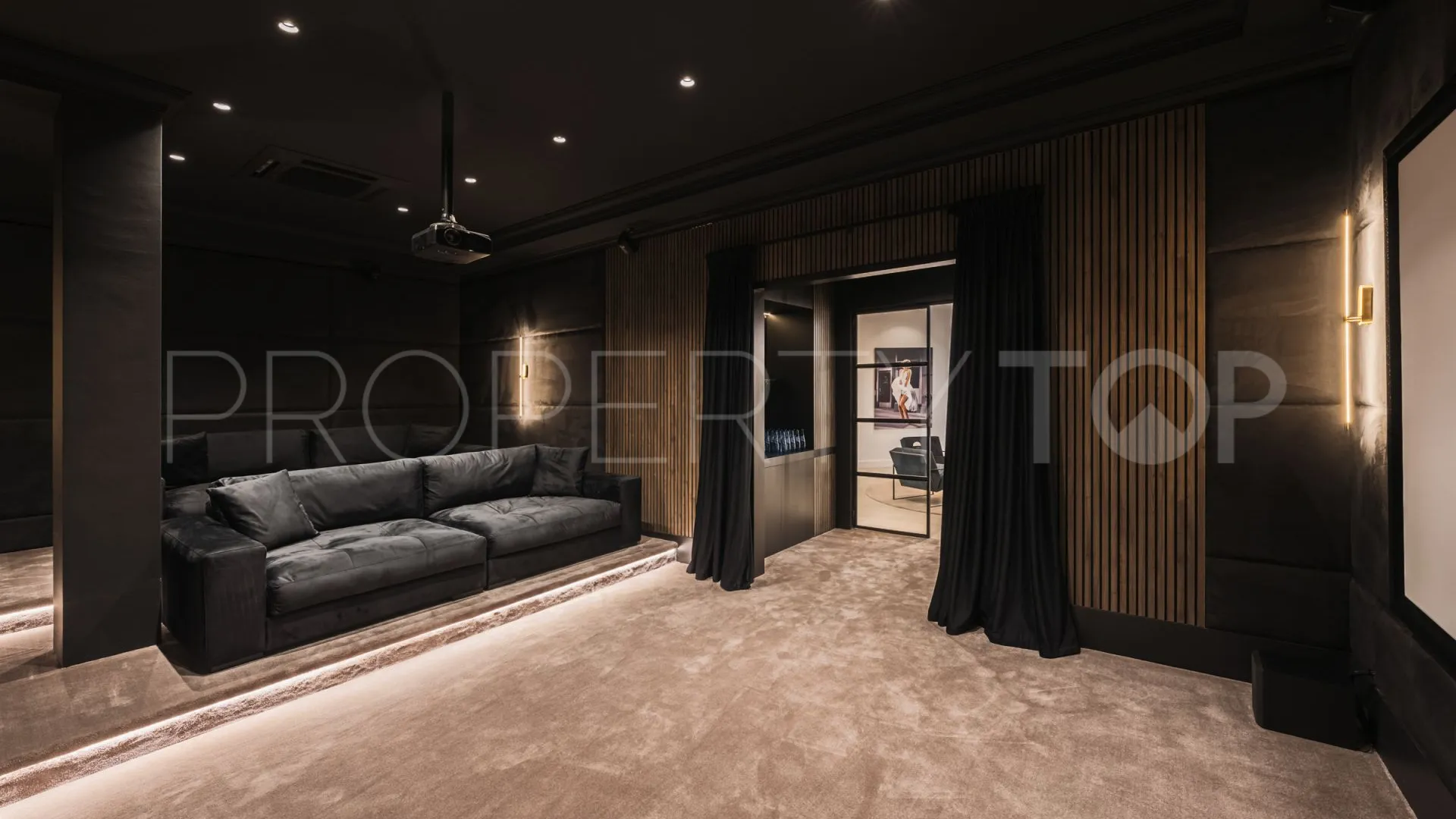 6 bedrooms Los Flamingos villa for sale