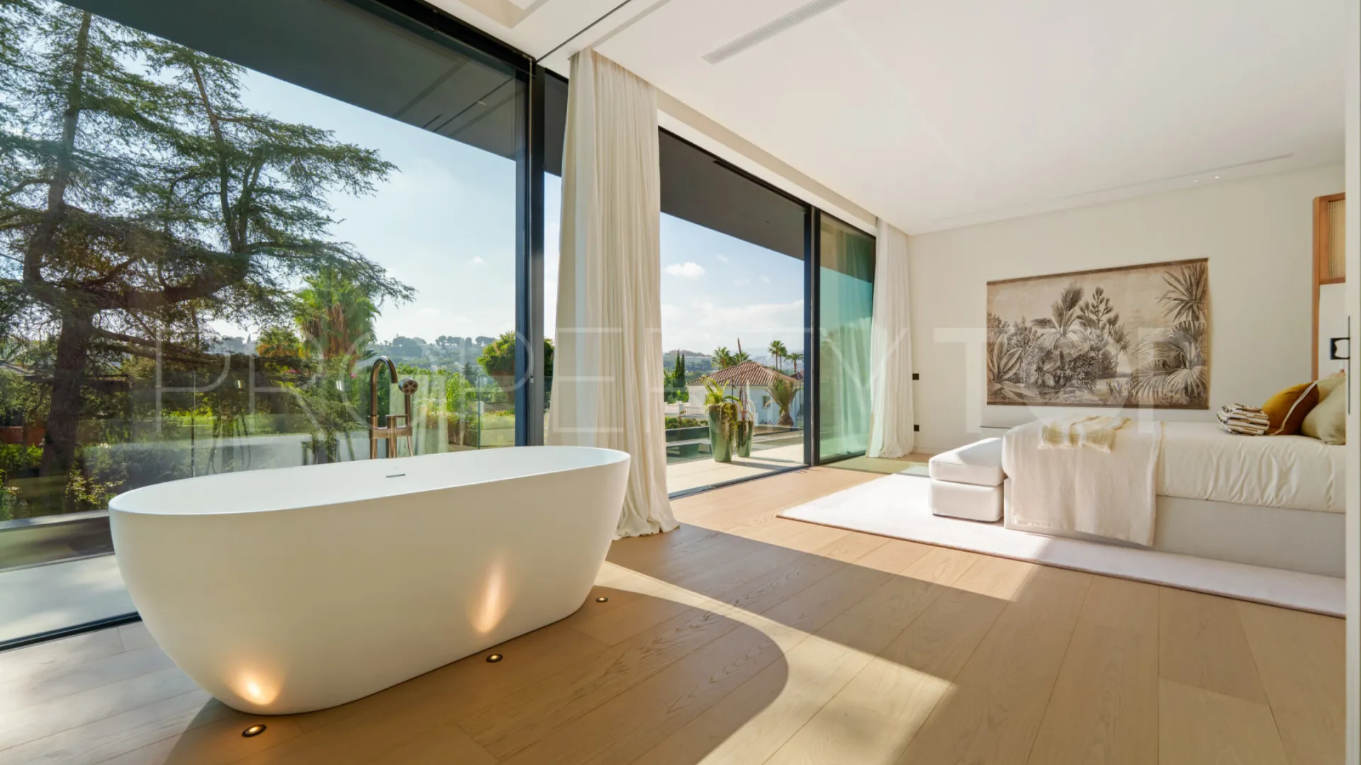 For sale villa in Nueva Andalucia with 6 bedrooms