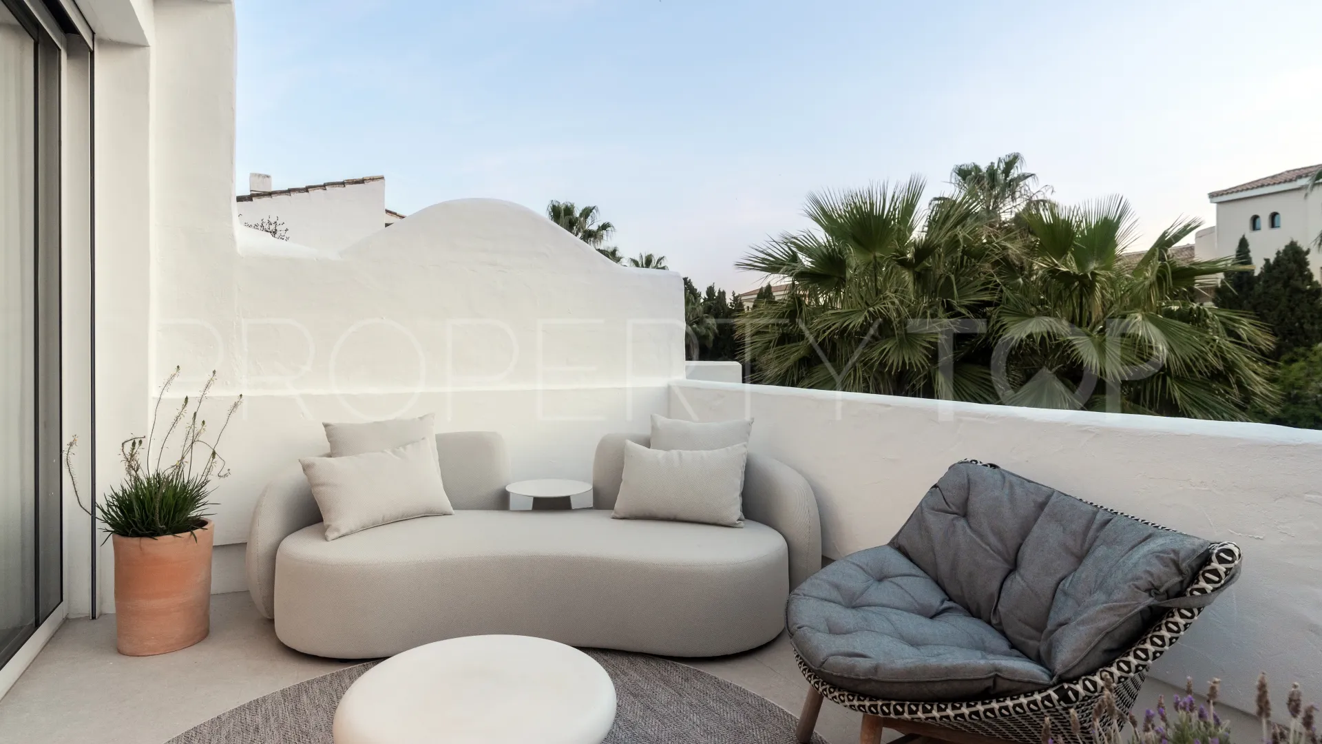 Buy 3 bedrooms penthouse in Jardines de las Fuentes