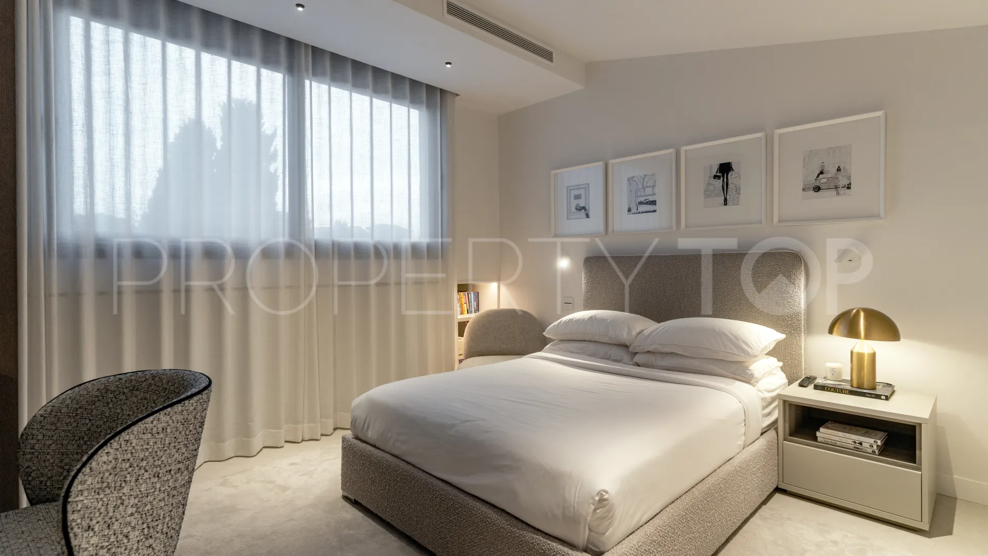 Buy 3 bedrooms penthouse in Jardines de las Fuentes