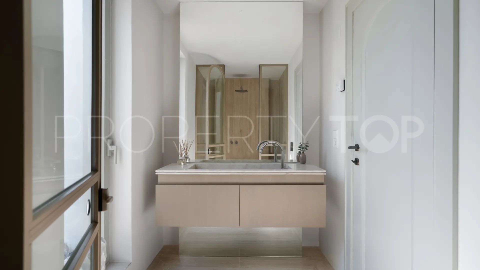 4 bedrooms Nueva Andalucia villa for sale