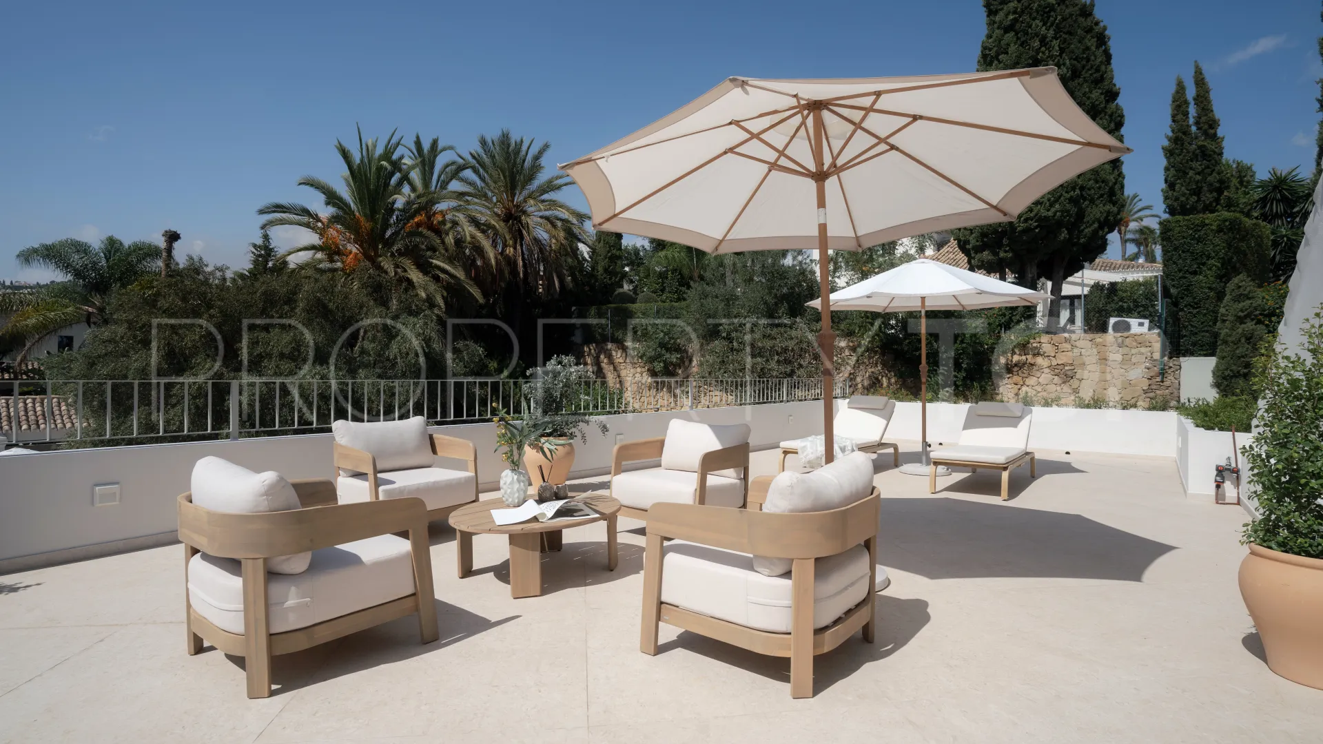 4 bedrooms Nueva Andalucia villa for sale