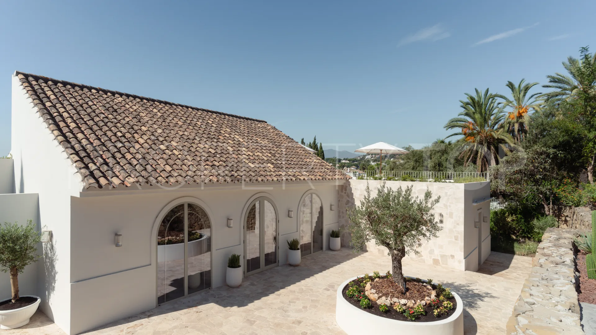 4 bedrooms Nueva Andalucia villa for sale