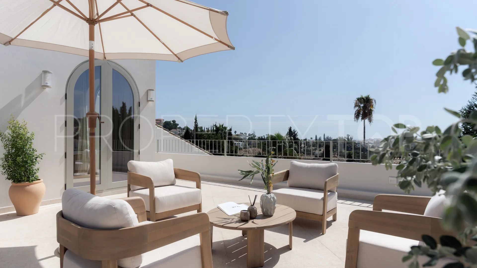 4 bedrooms Nueva Andalucia villa for sale