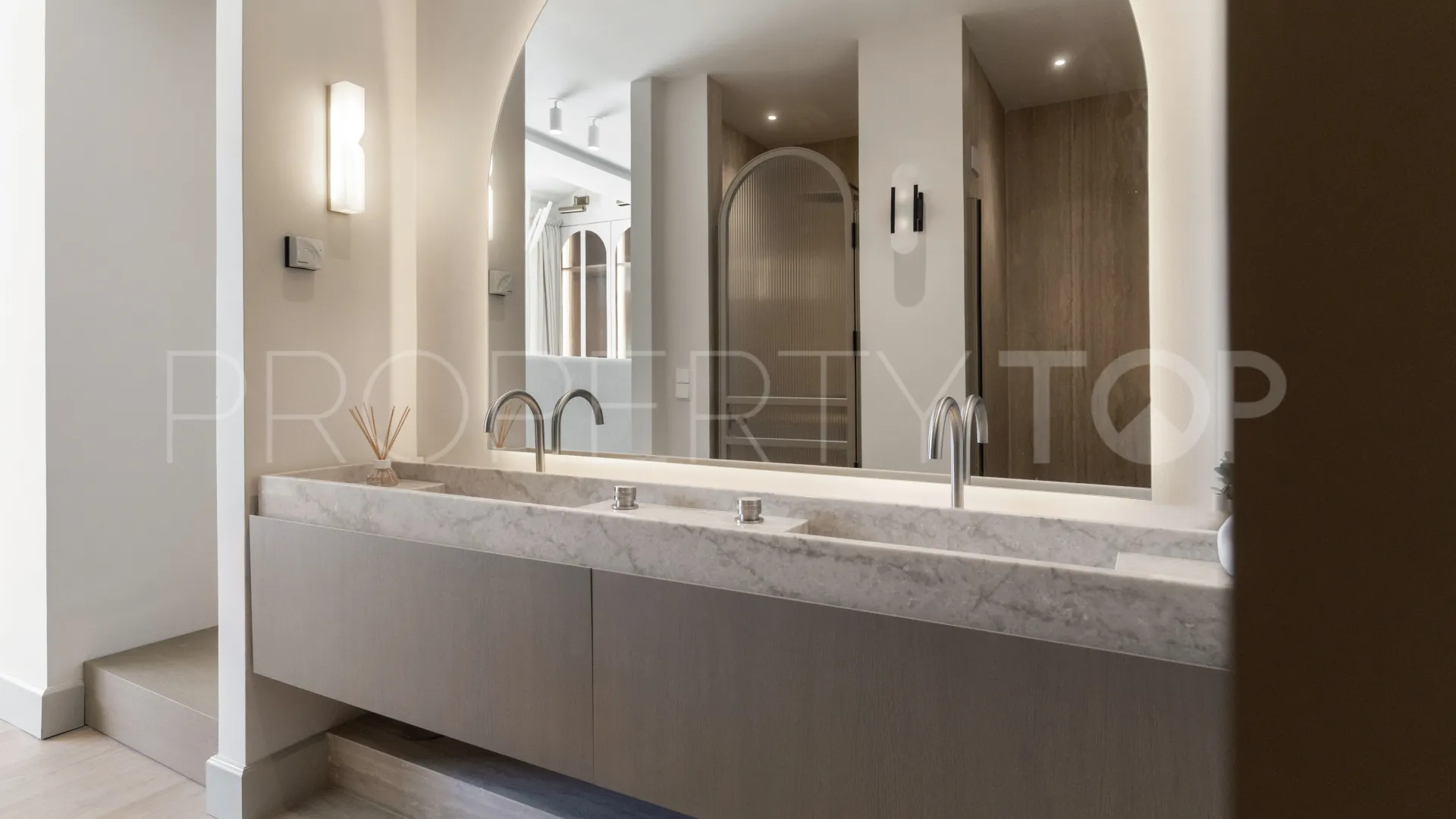 4 bedrooms Nueva Andalucia villa for sale