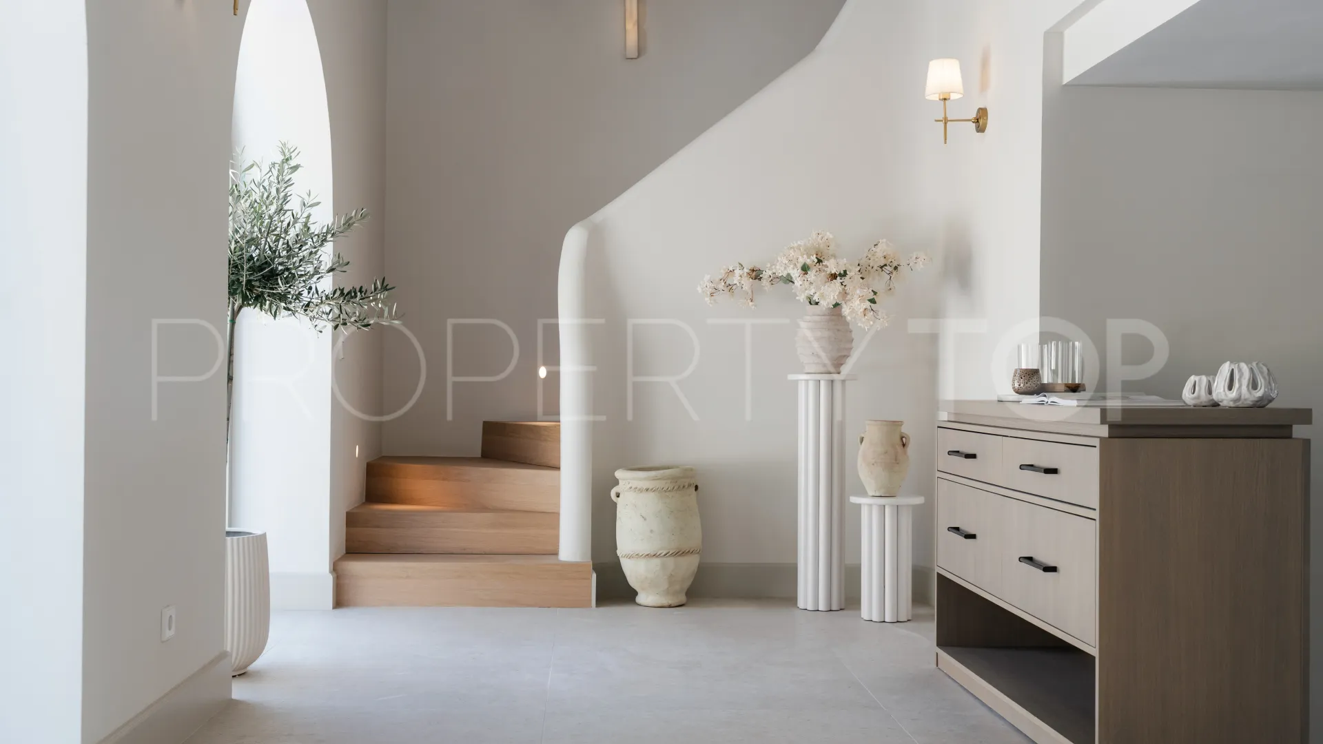 4 bedrooms Nueva Andalucia villa for sale