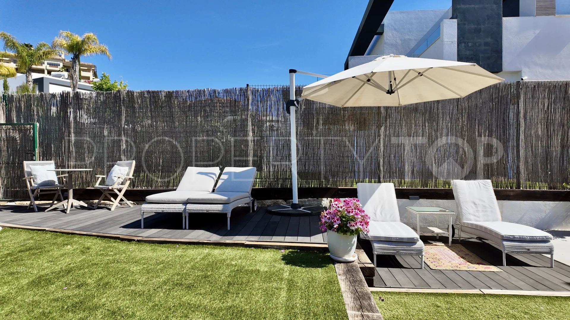 Oasis22, pareado en venta de 4 dormitorios