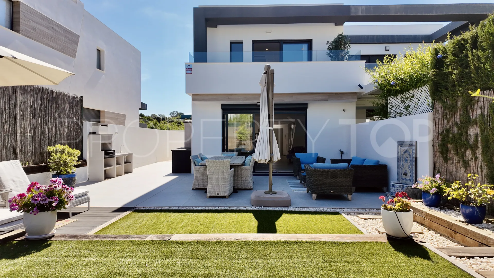 Oasis22, pareado en venta de 4 dormitorios