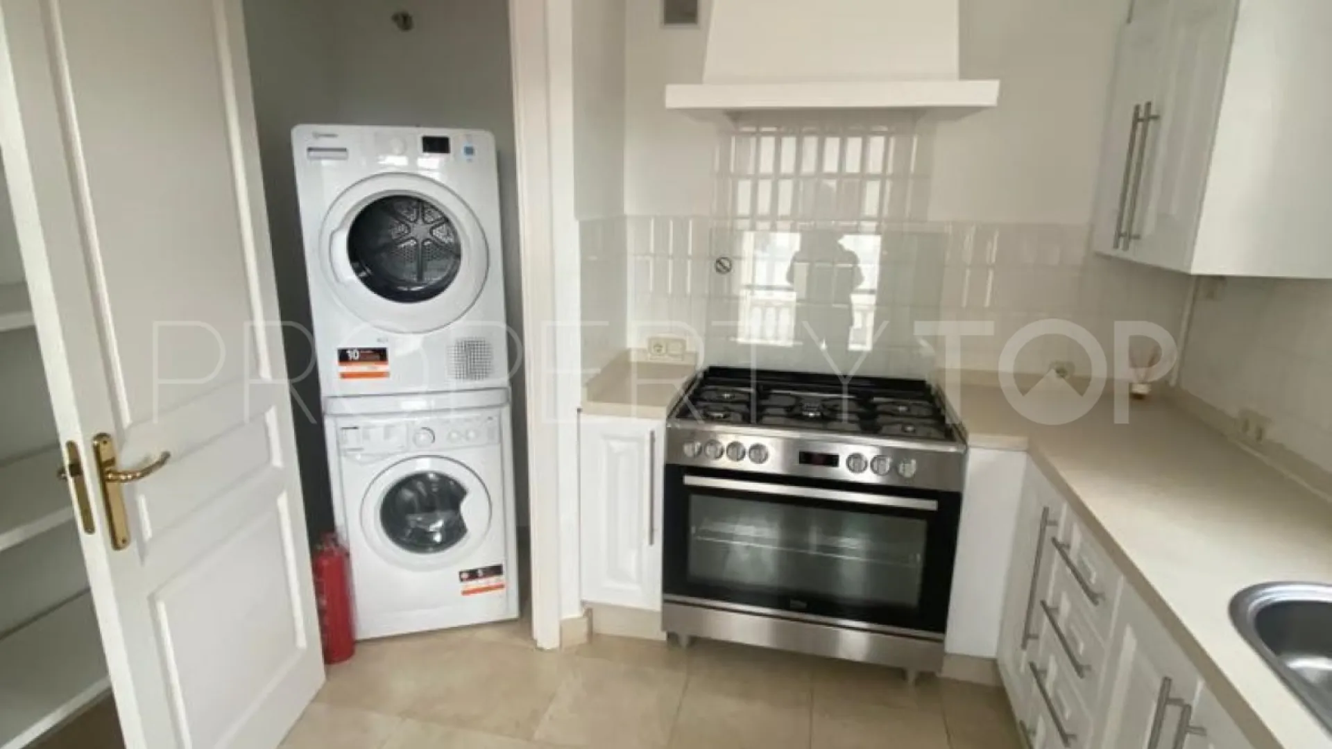 Benahavis, adosado con 3 dormitorios a la venta