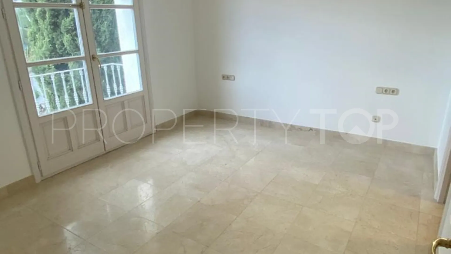 Benahavis, adosado con 3 dormitorios a la venta
