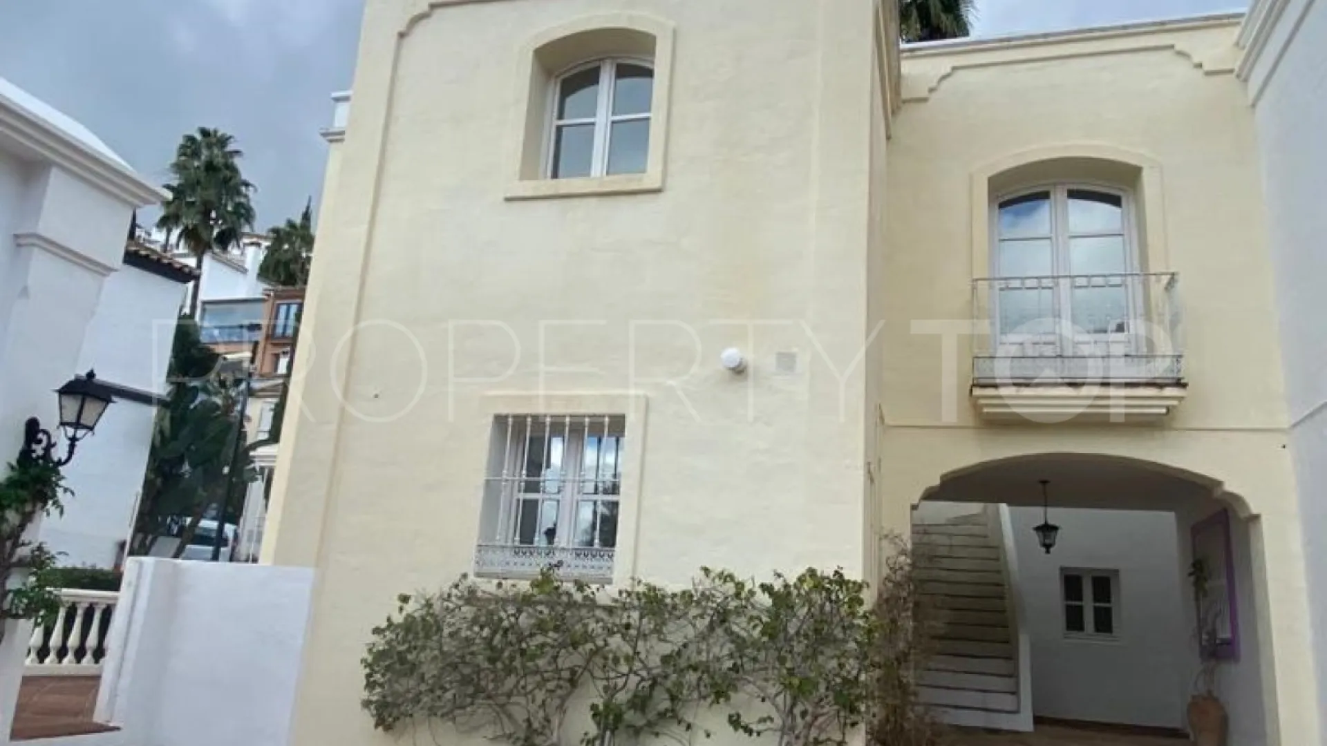 Benahavis, adosado con 3 dormitorios a la venta