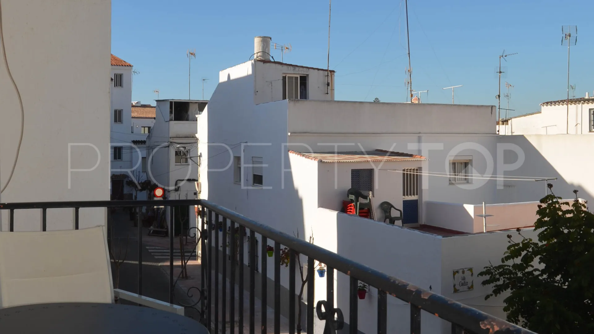 Apartment with 4 bedrooms for sale in Estepona Centre