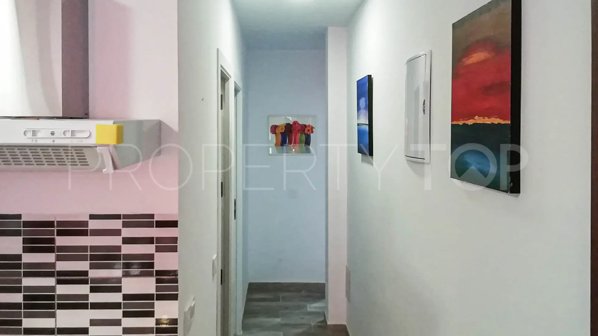Apartment with 4 bedrooms for sale in Estepona Centre