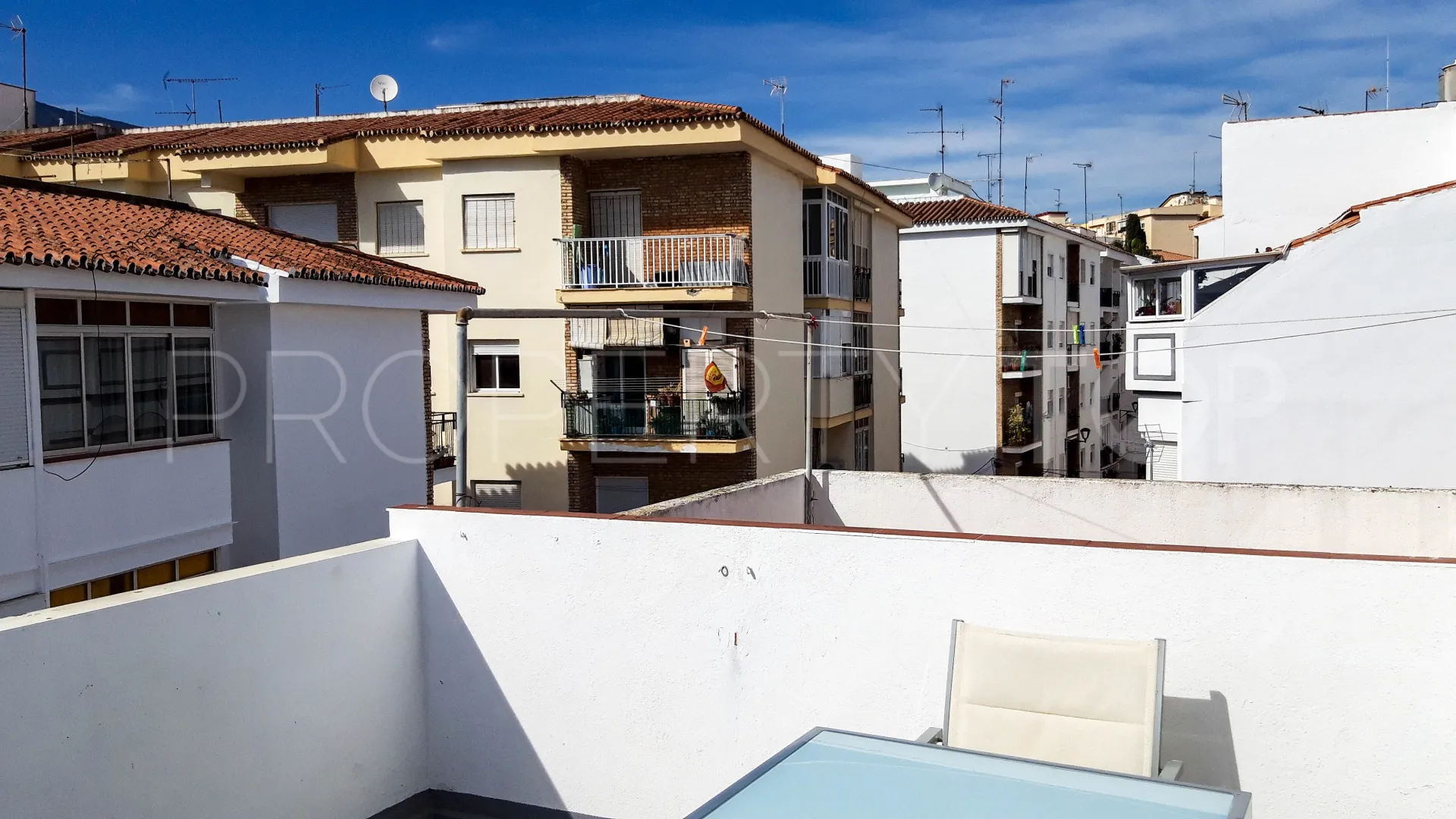 Apartment with 4 bedrooms for sale in Estepona Centre