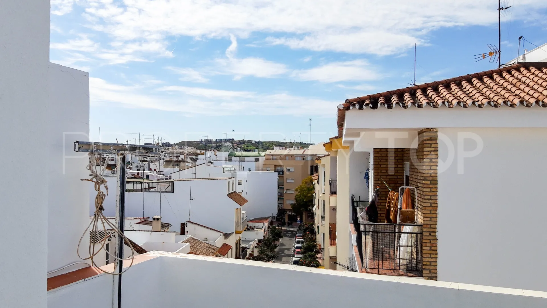Apartment with 4 bedrooms for sale in Estepona Centre