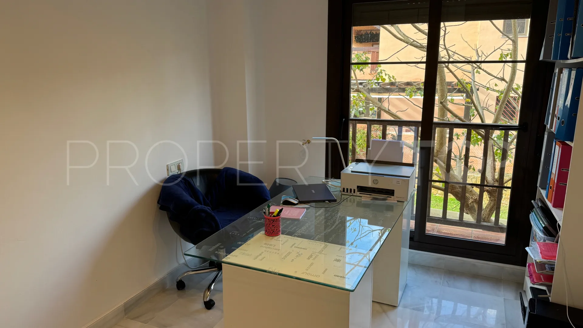 Apartment with 4 bedrooms for sale in Estepona East