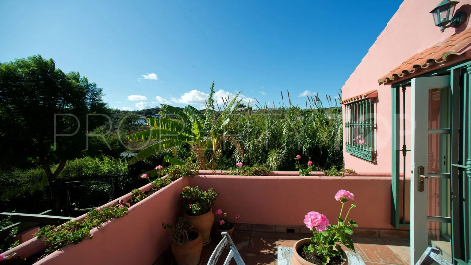 Casa de campo en venta en Guadalobon