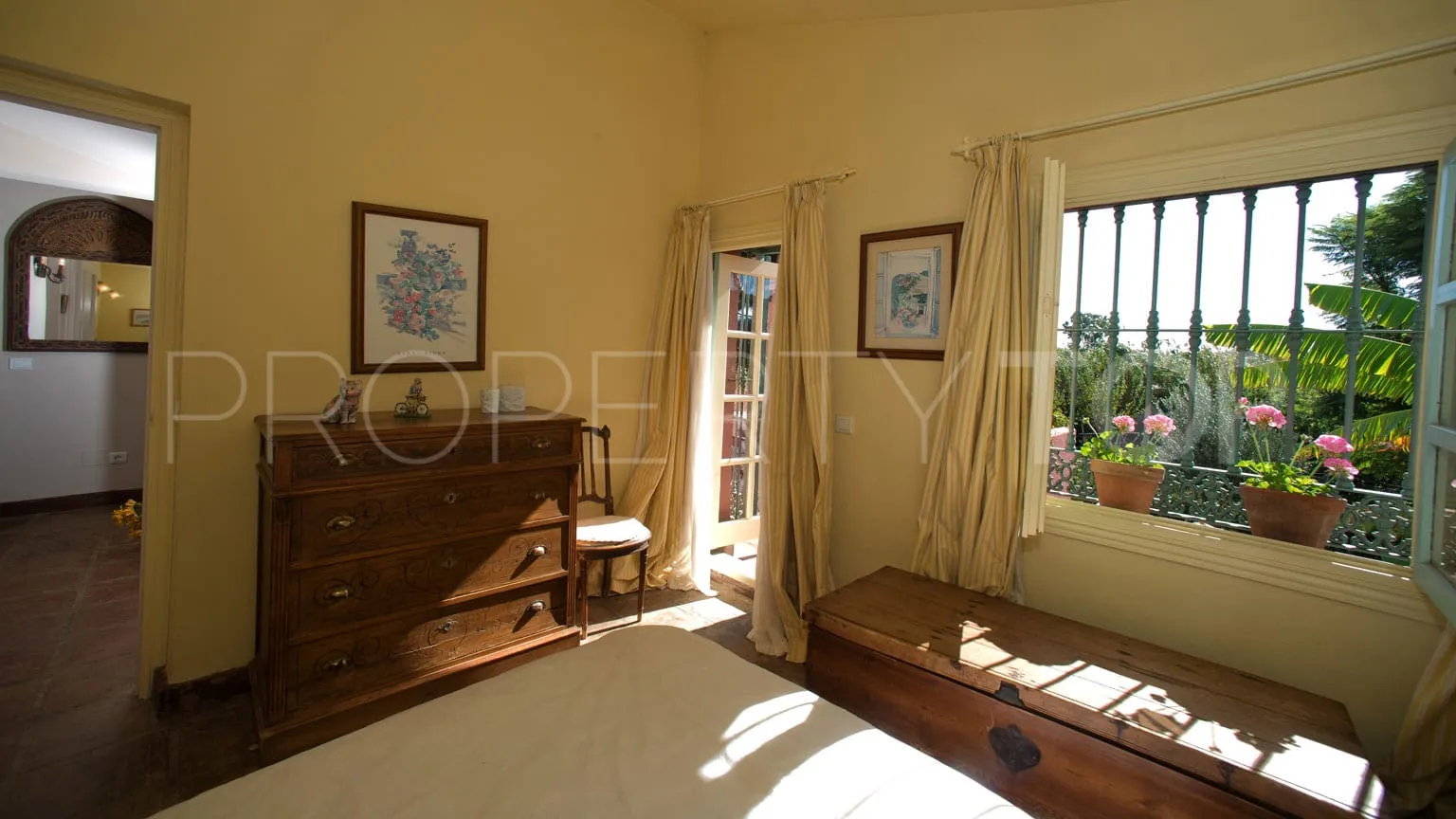 Casa de campo en venta en Guadalobon