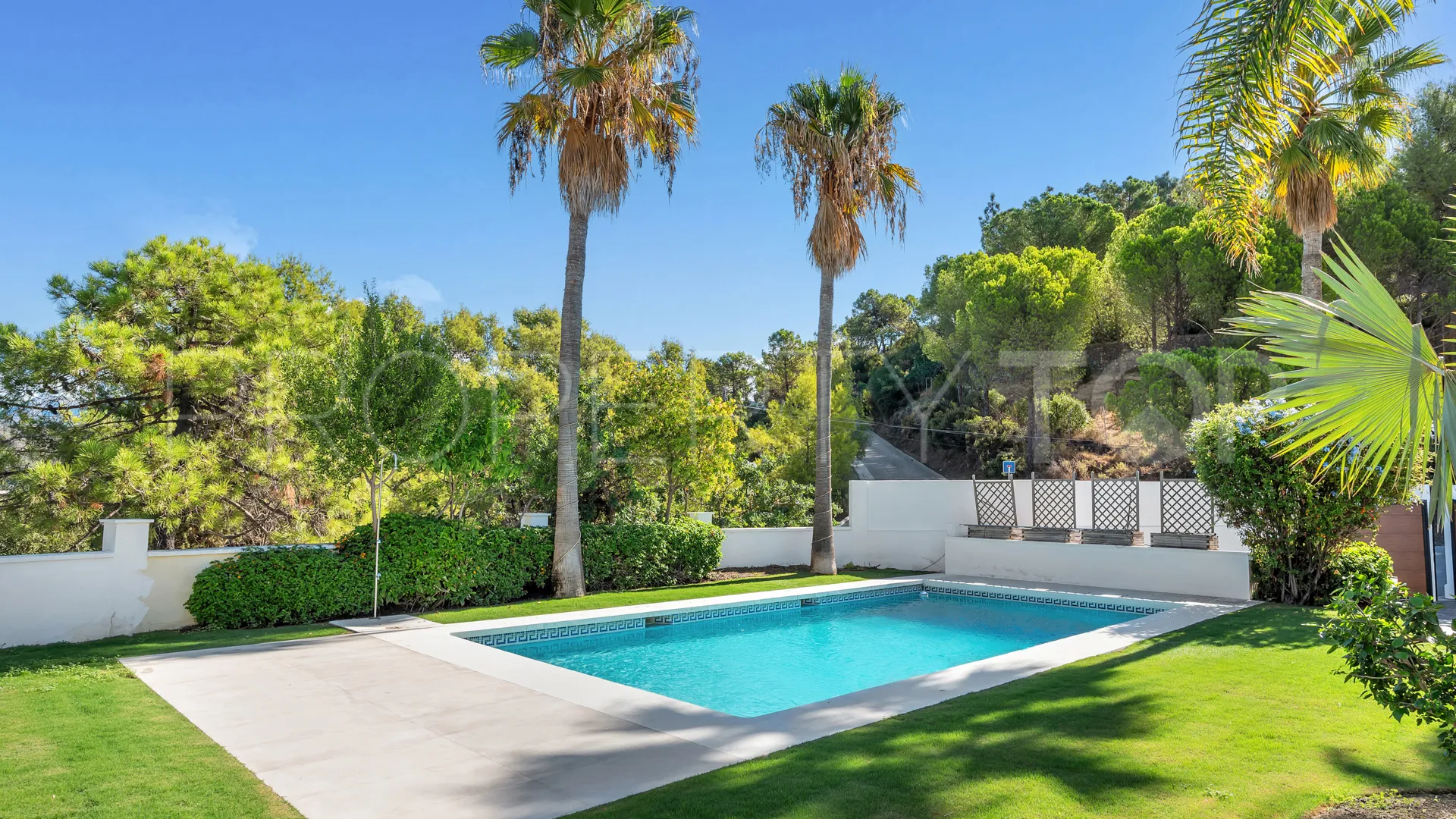 Villa for sale in El Madroñal