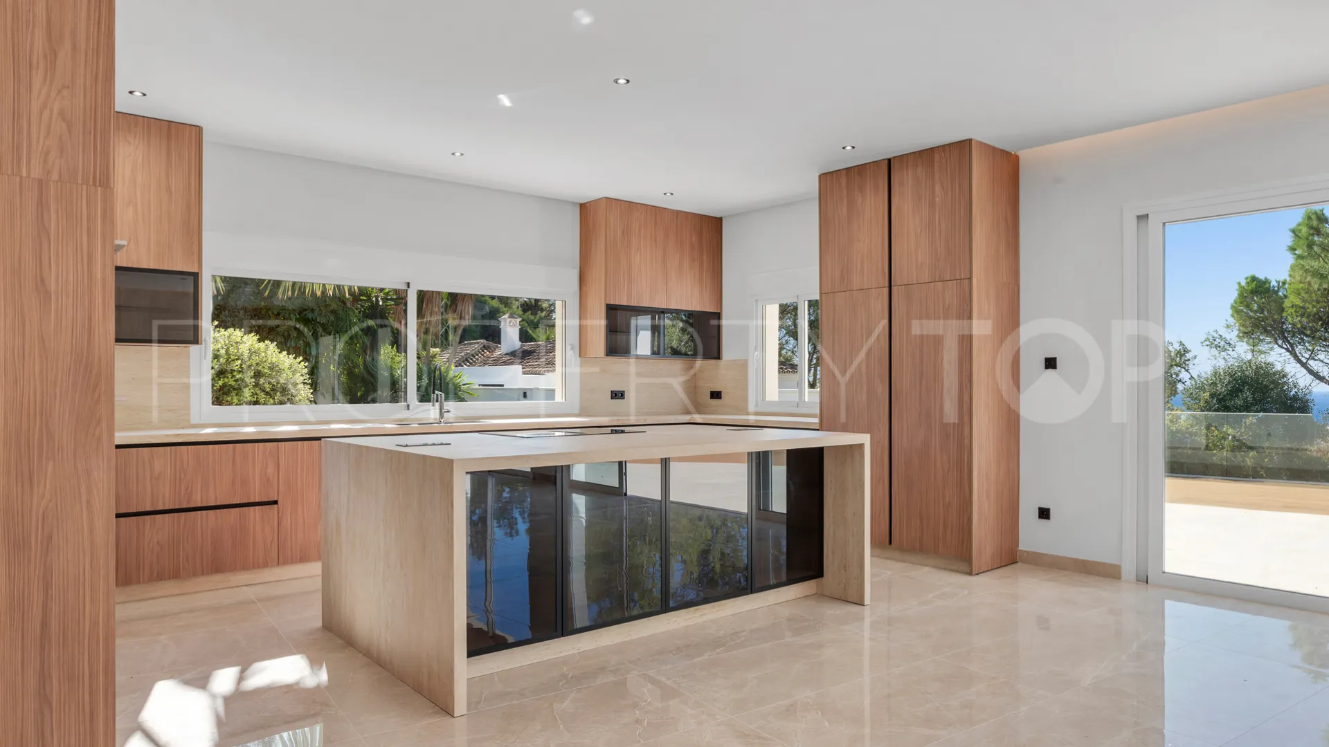 Villa for sale in El Madroñal
