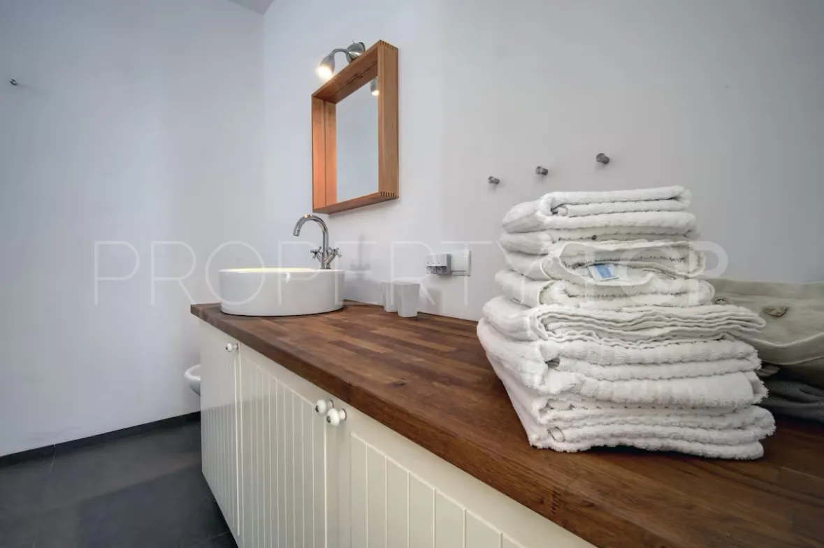 6 bedrooms villa in Manilva Beach for sale