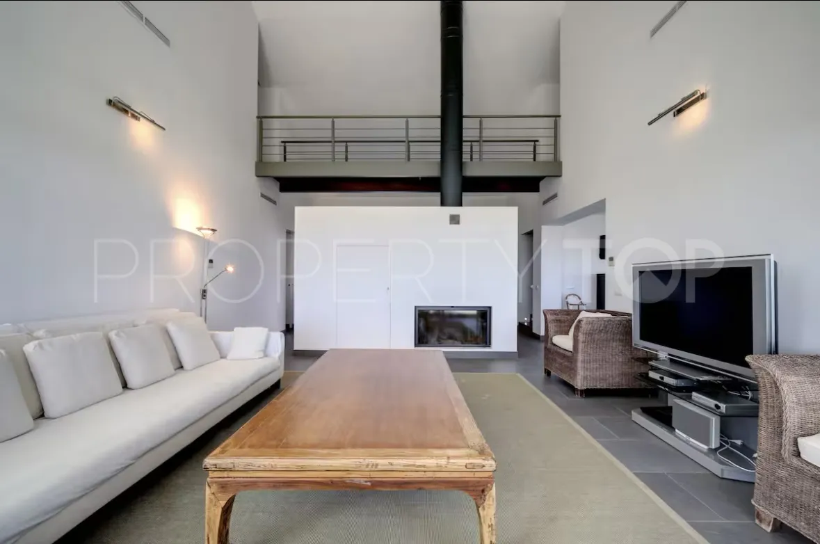 6 bedrooms villa in Manilva Beach for sale