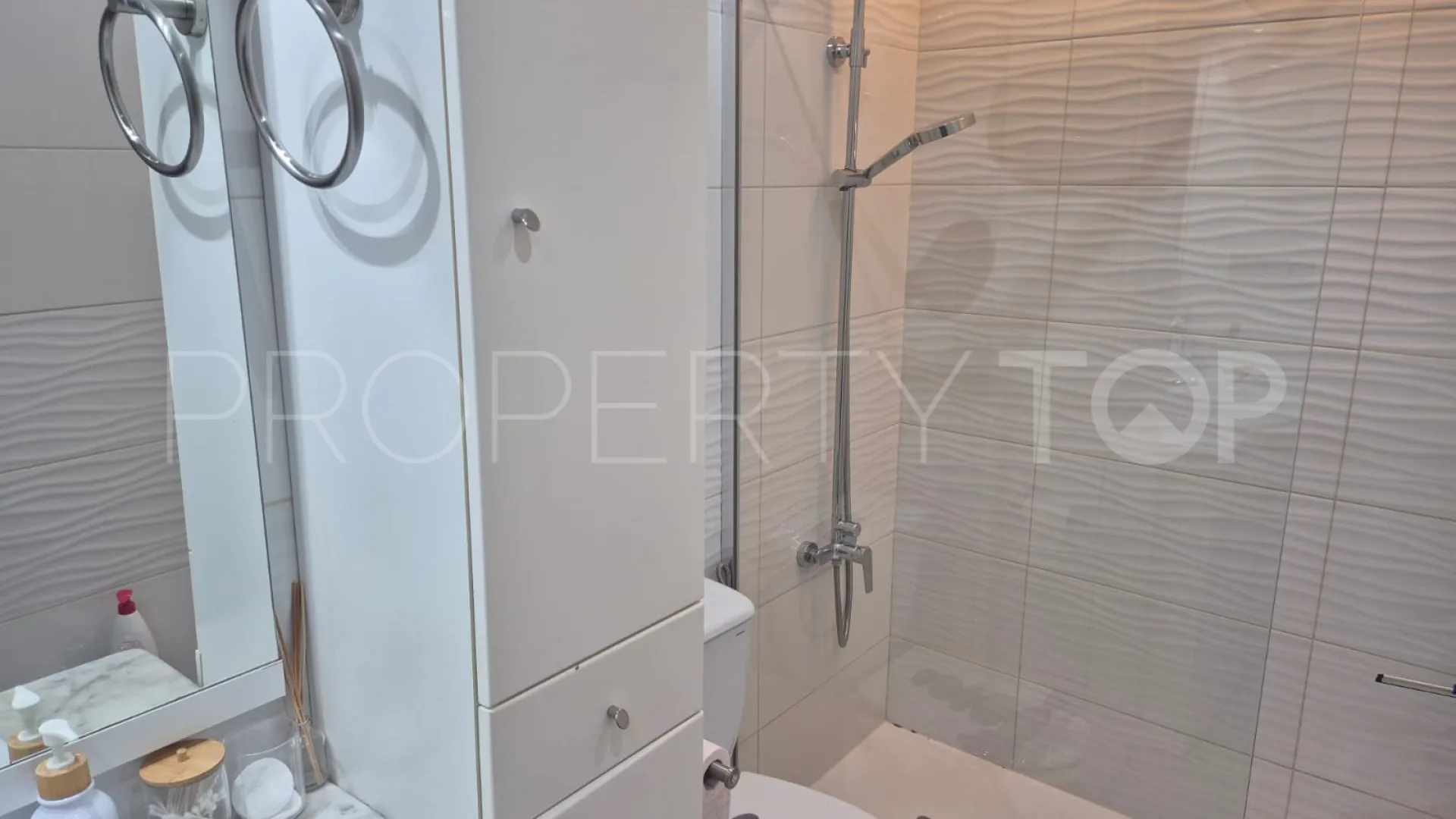 Apartamento a la venta en El Mirador con 2 dormitorios