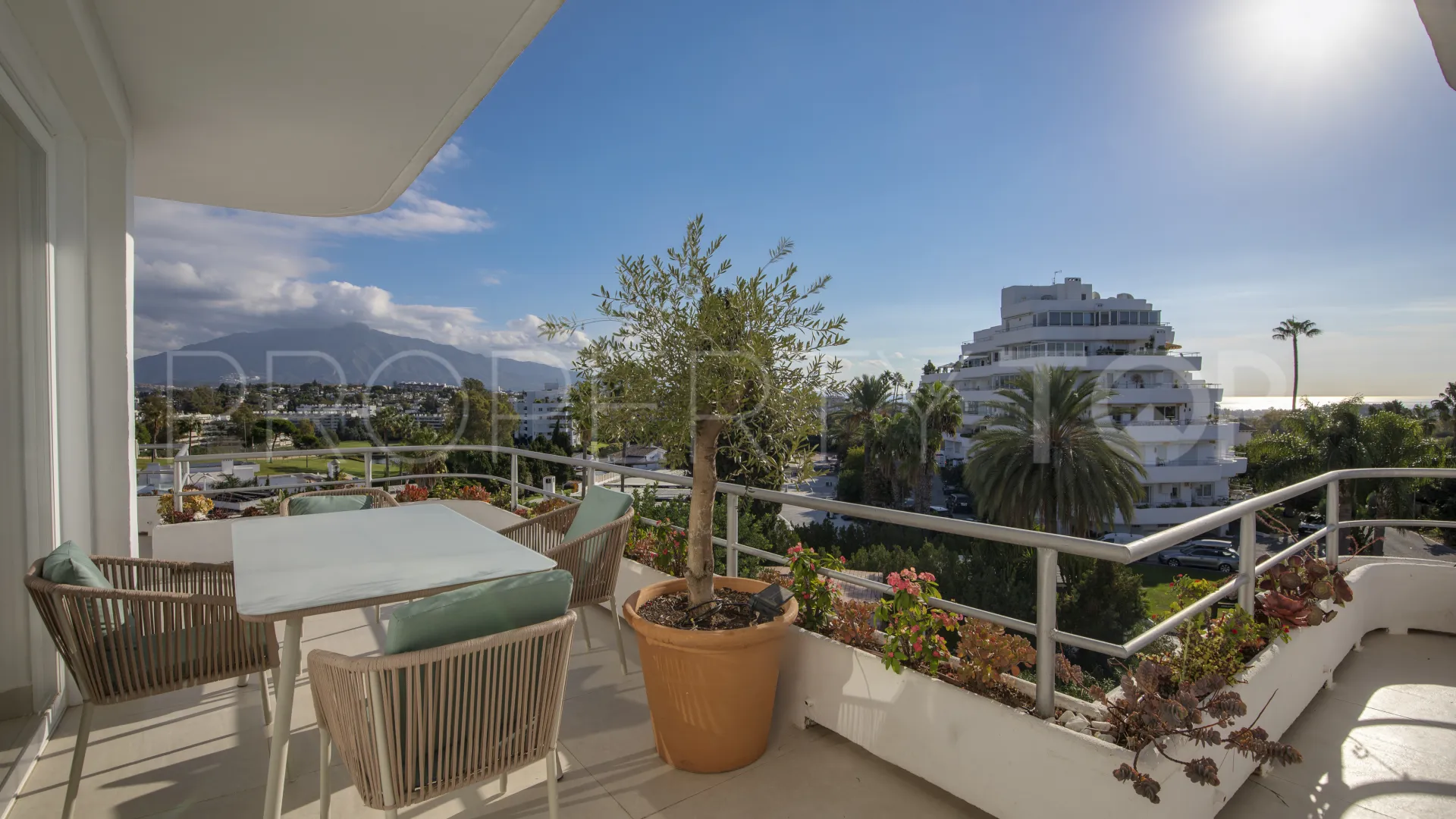 Apartamento a la venta en Guadalmina Alta de 3 dormitorios