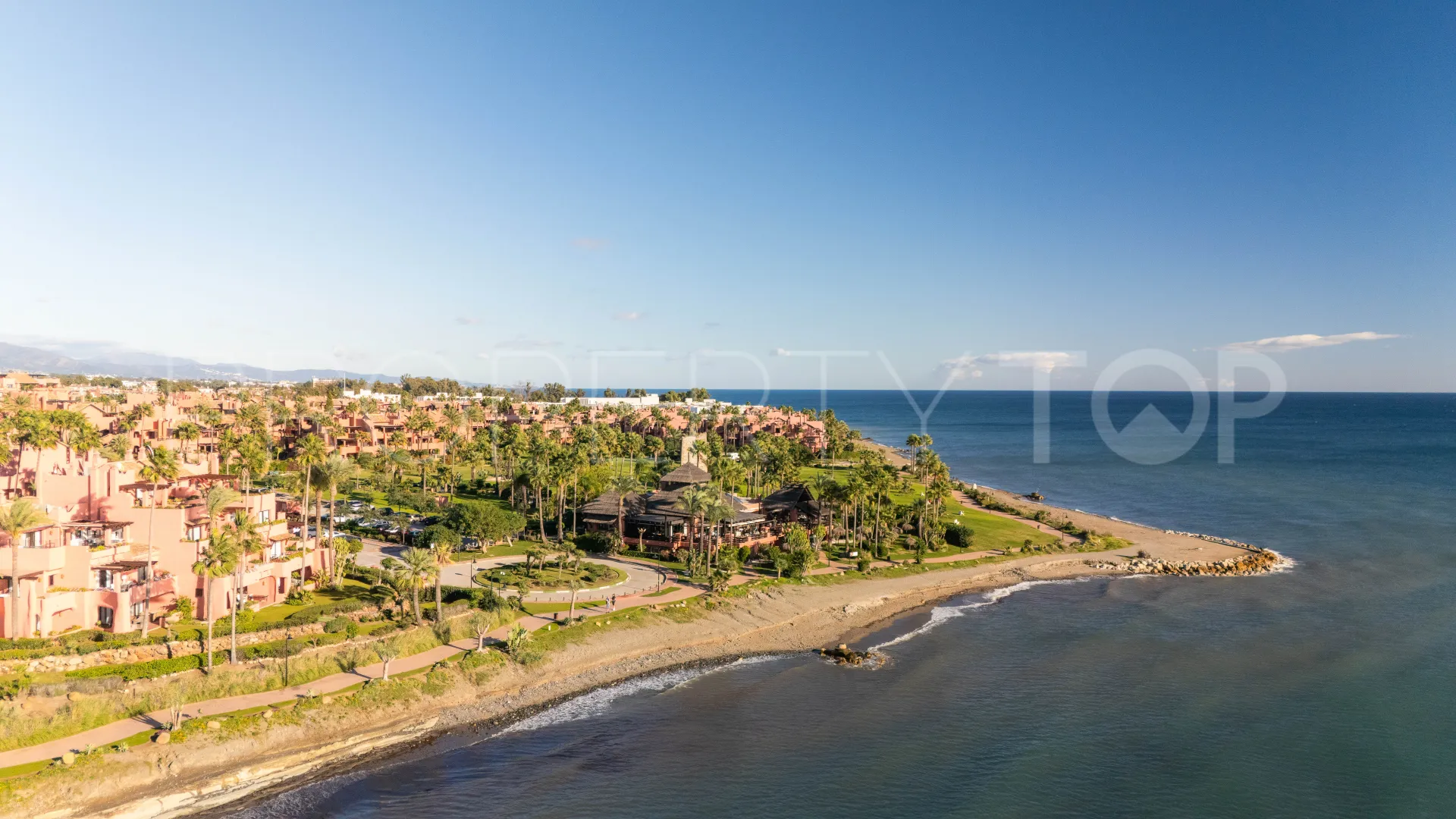 Atico duplex con 3 dormitorios en venta en Beach Side New Golden Mile