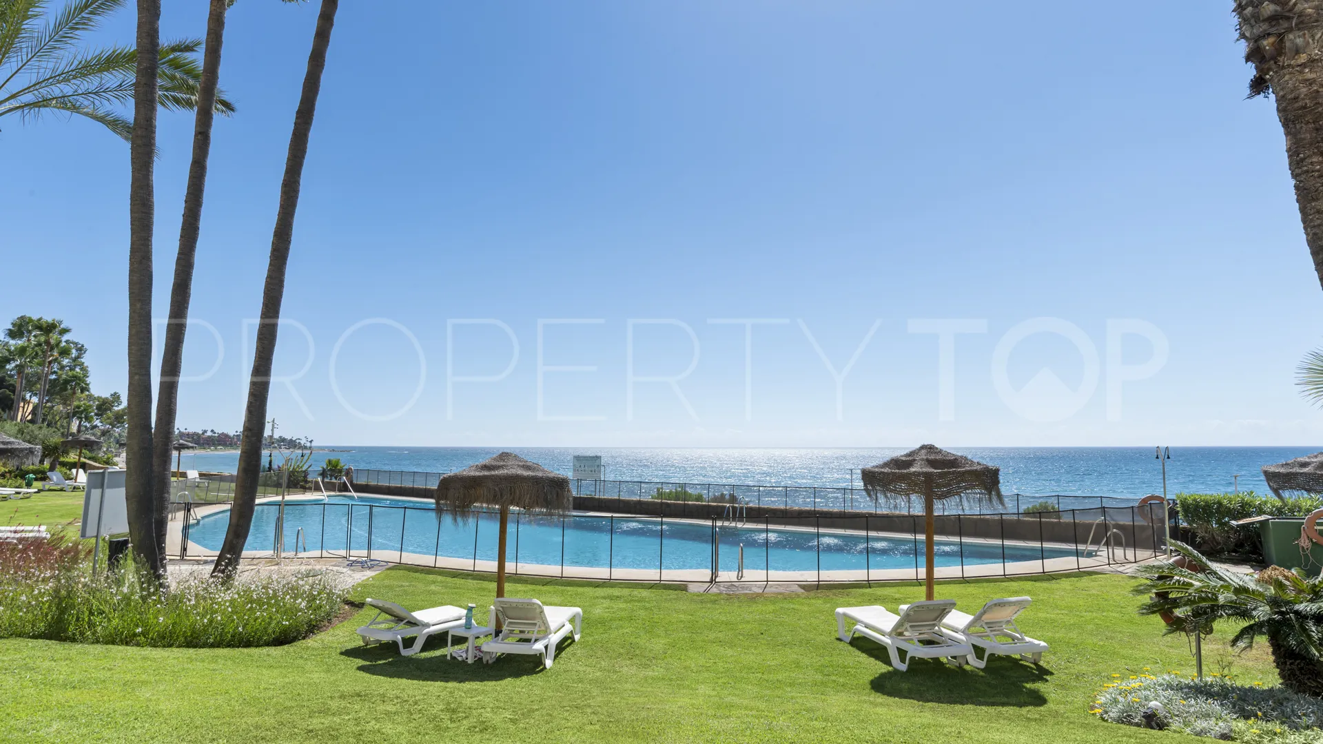 Se vende apartamento con 3 dormitorios en New Golden Mile