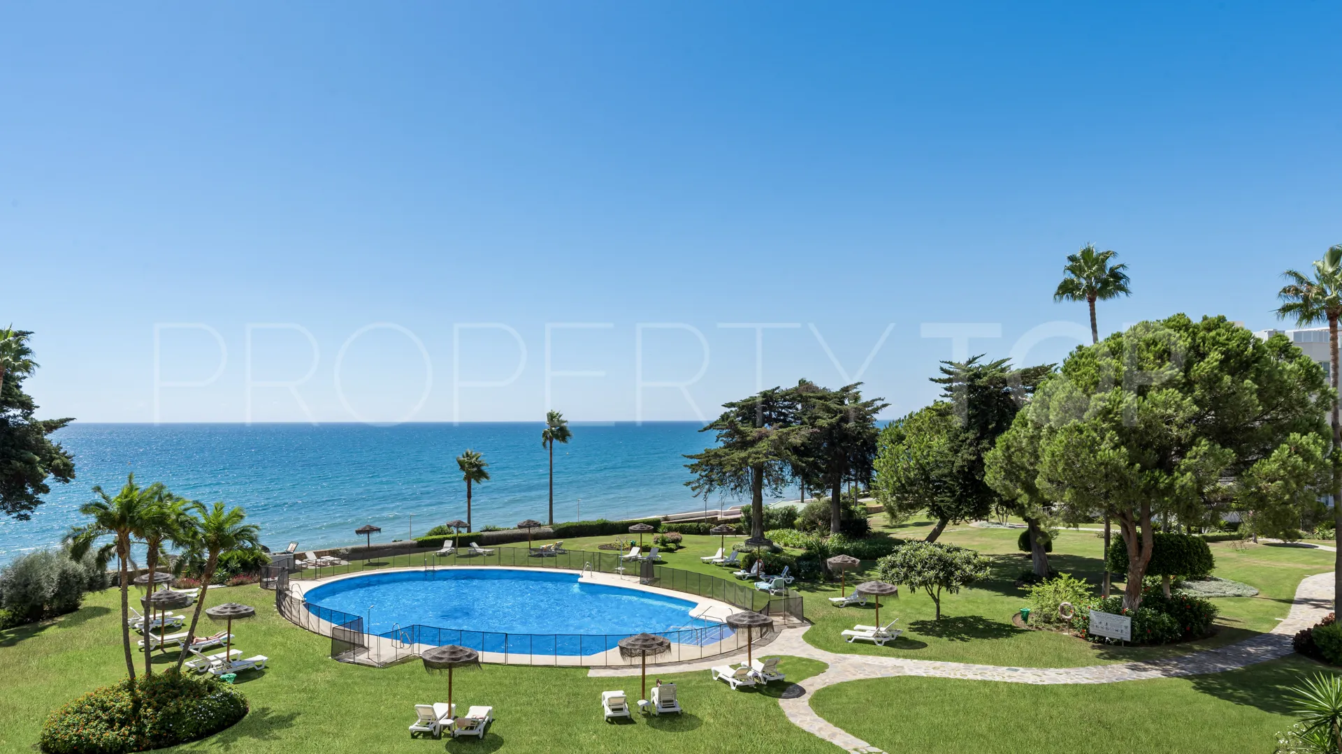Se vende apartamento con 3 dormitorios en New Golden Mile
