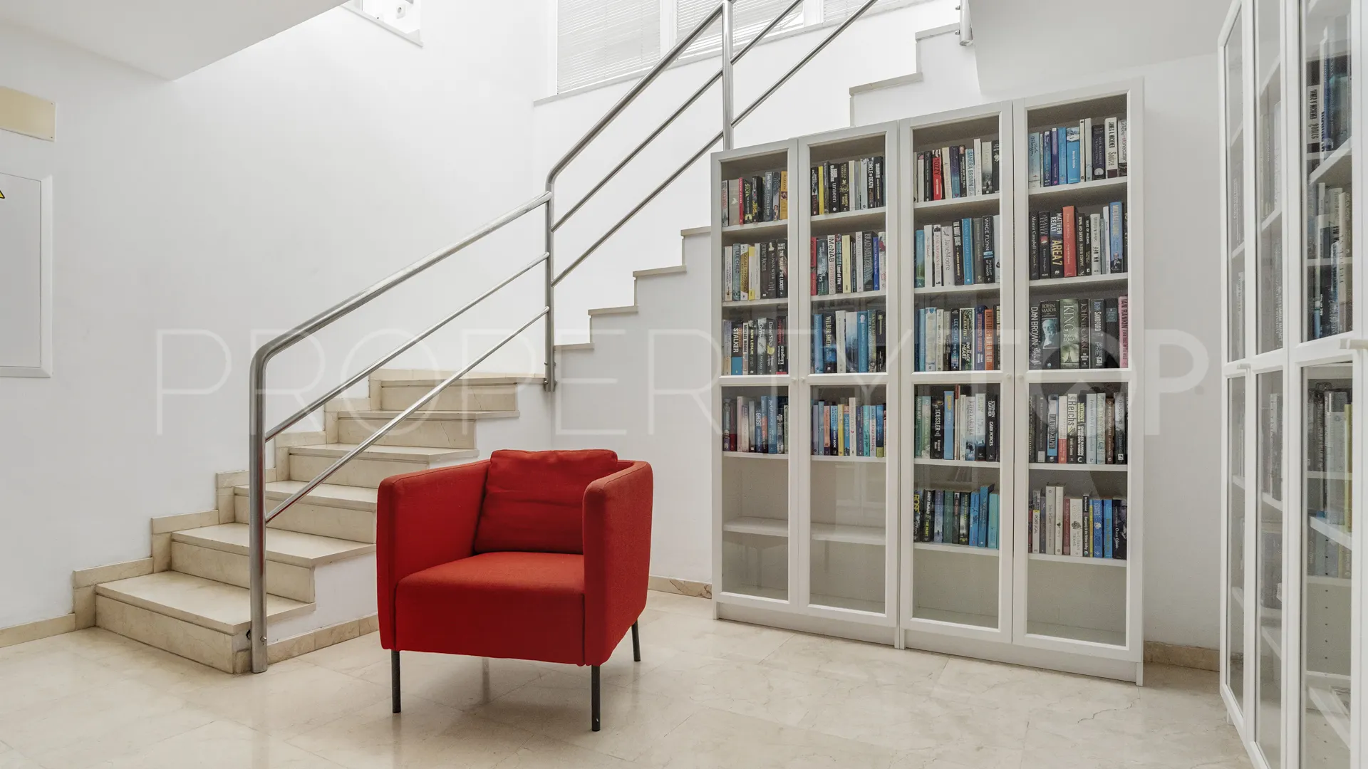 Se vende apartamento con 3 dormitorios en New Golden Mile